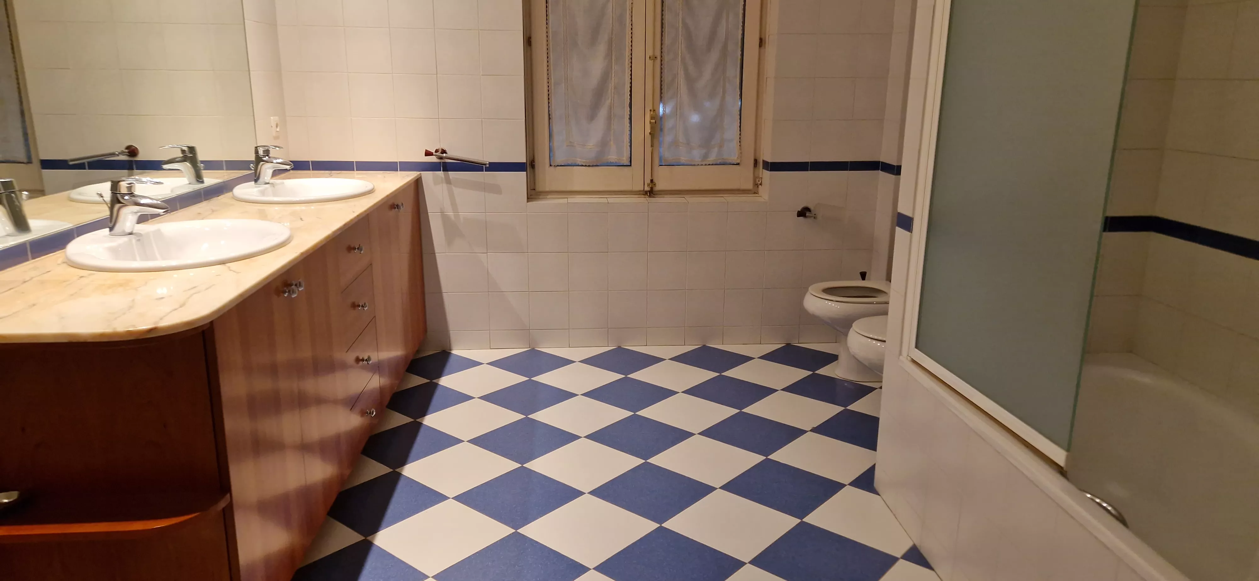 La casa de la Subdelegación del Gobierno en Huesca. Foto Myriam Martínez