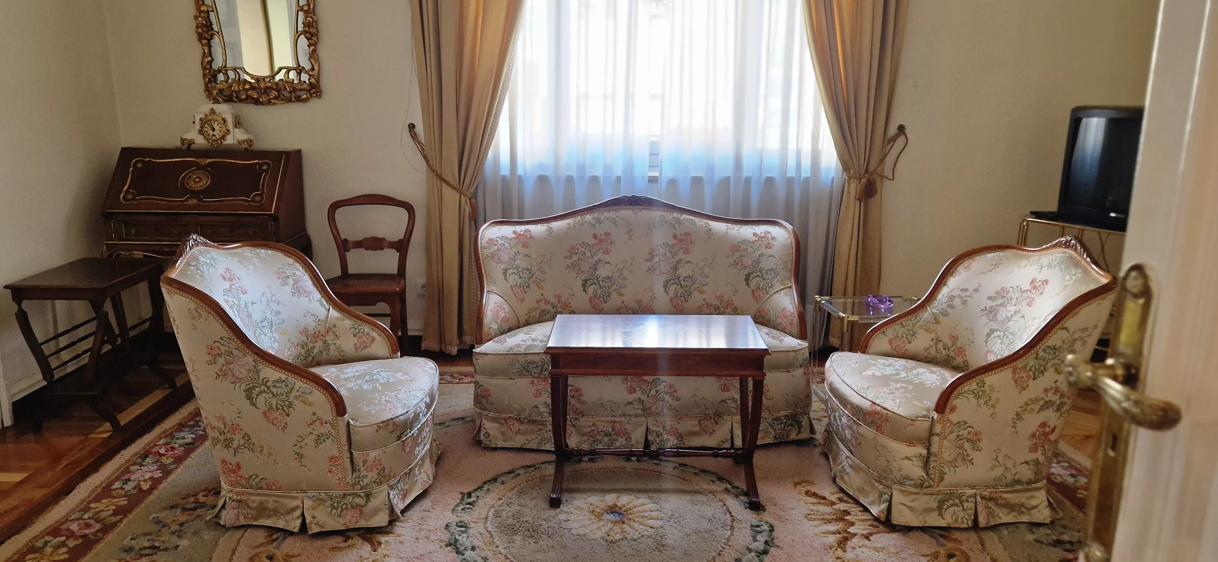 La casa de la Subdelegación del Gobierno en Huesca. Foto Myriam Martínez