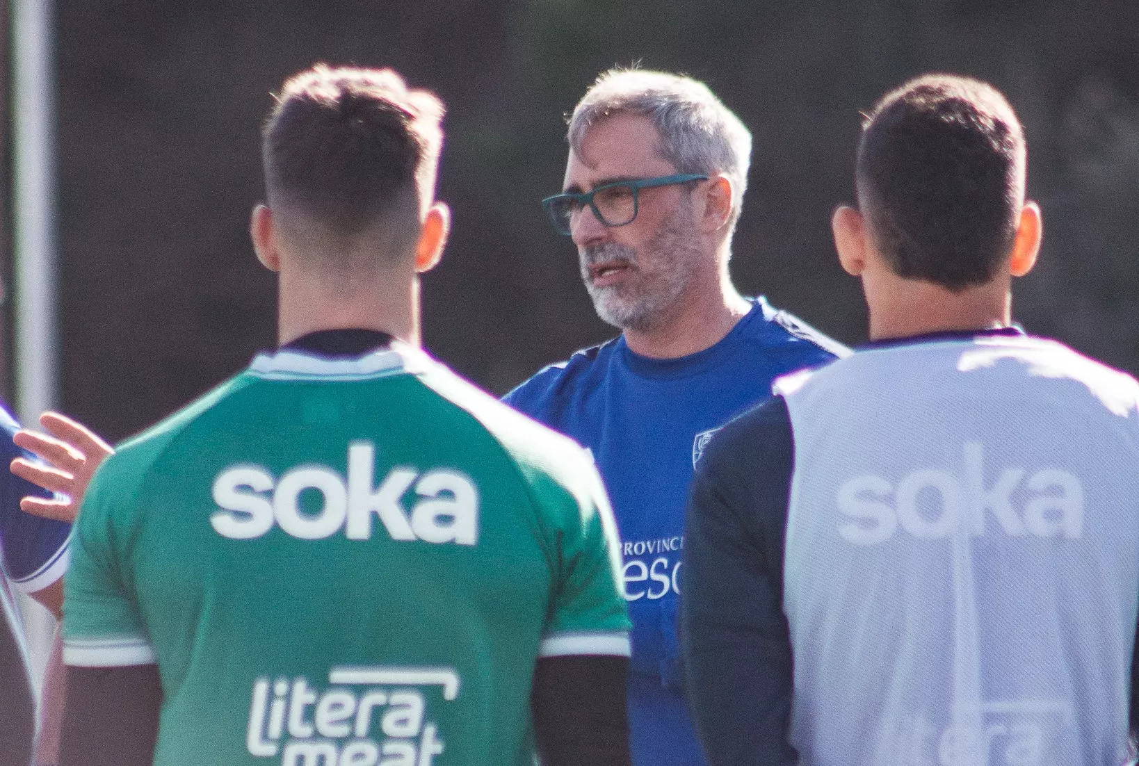 Bolo dirige su primer entrenamiento con el Huesca. Primera sesión para preparar el derbi, con Enol y Ojeda presentes. Foto: SD Huesca