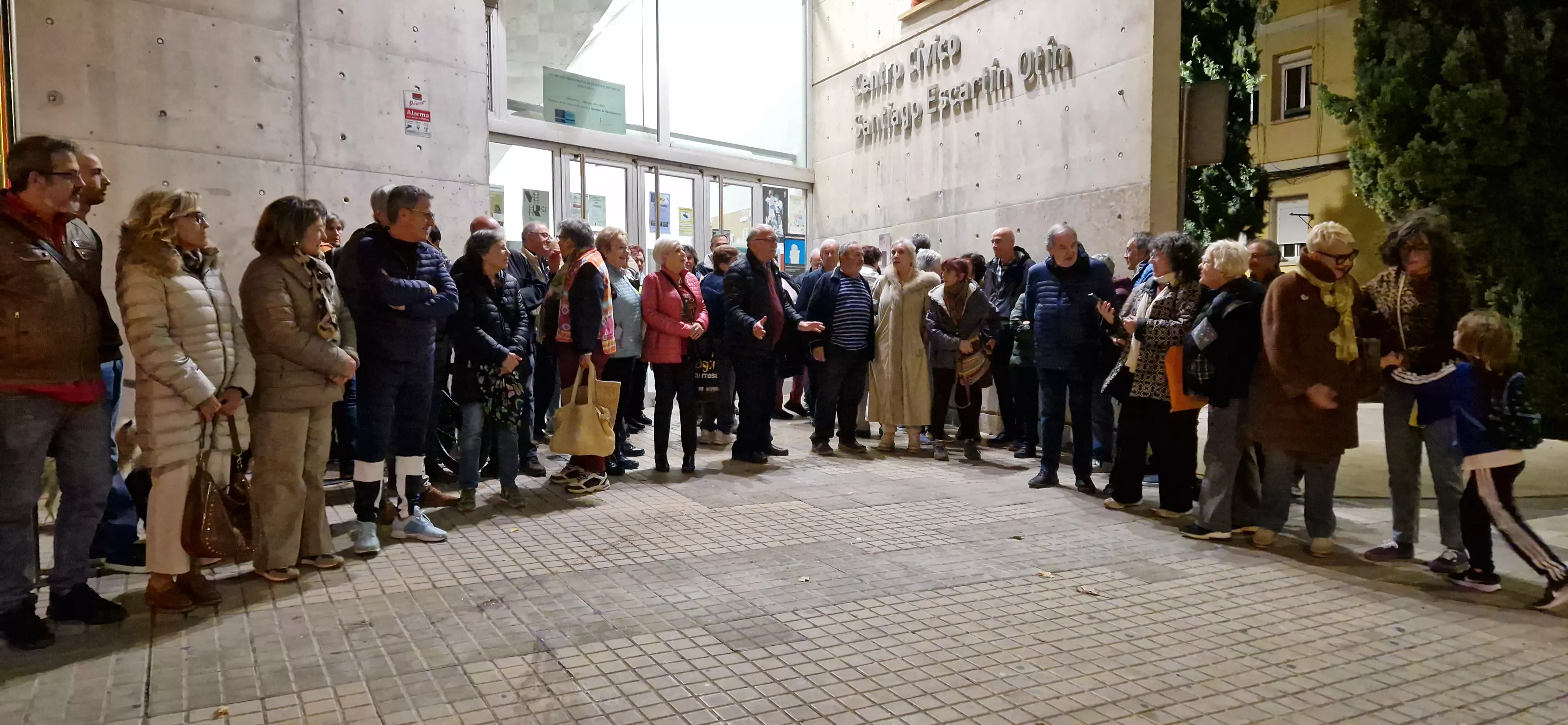 Nueva movilización por la Biblioteca Ramón J. Sender. Foto Myriam Martínez