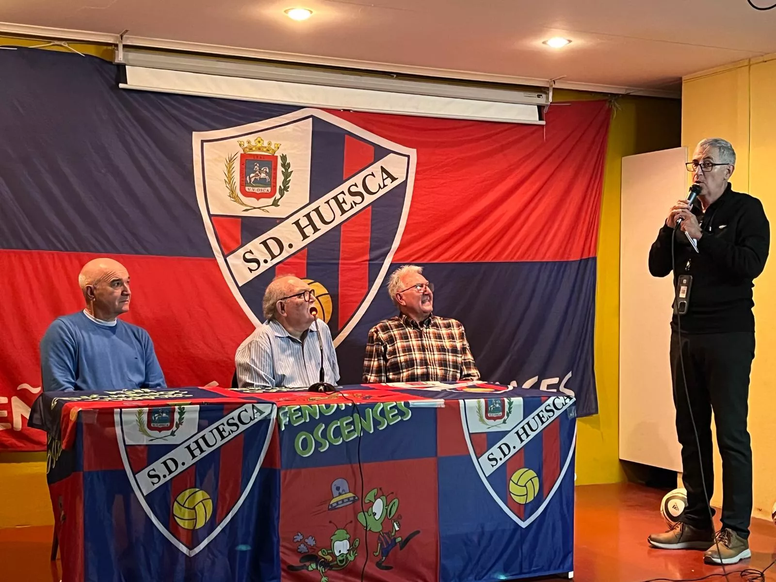 Zárraga, Delgado y Jover en la "Tarde de Porteros", junto a José María Pardina. Foto: Adri Mora