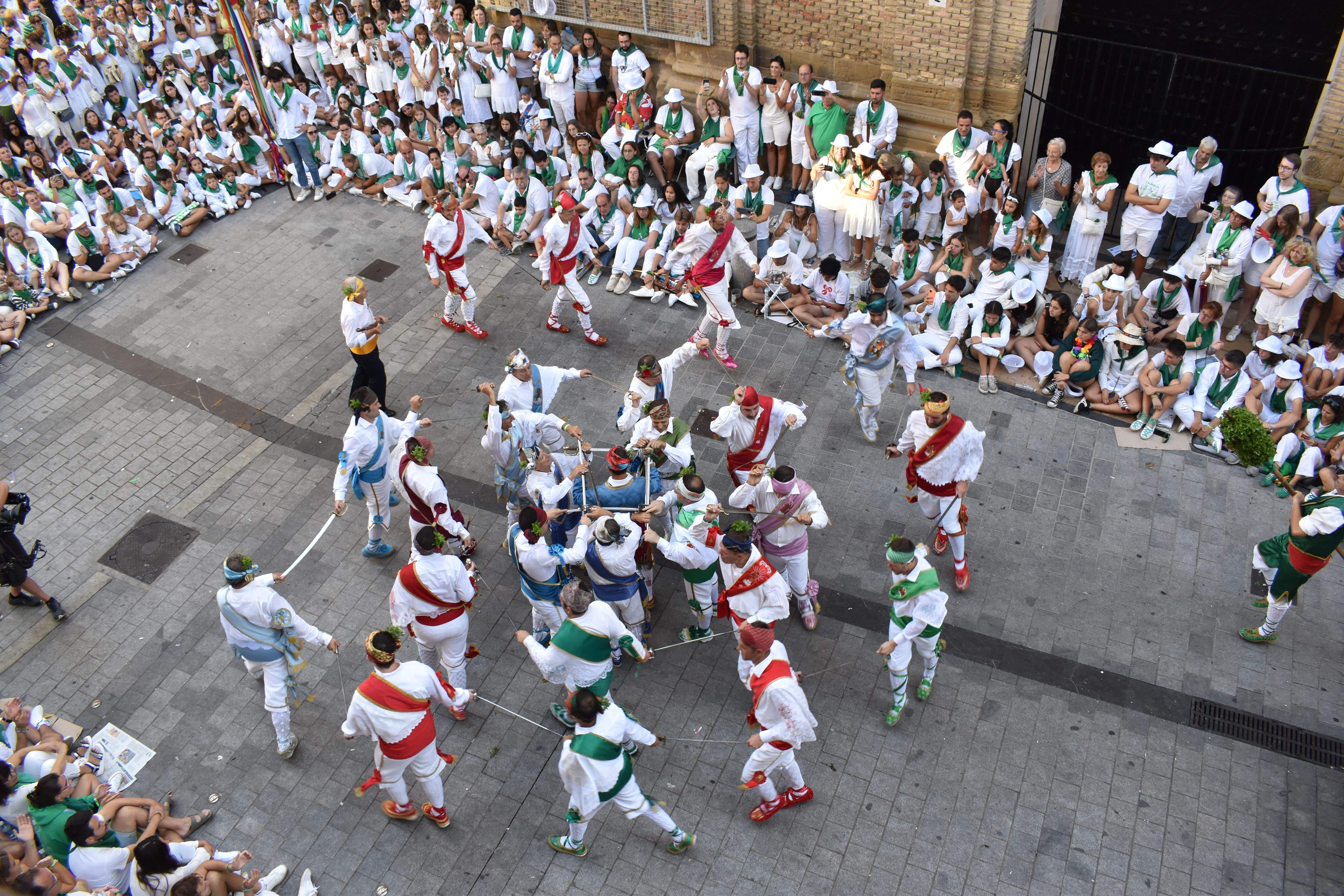 Comienza el baile del Degollau. Foto: Carlos Jalle