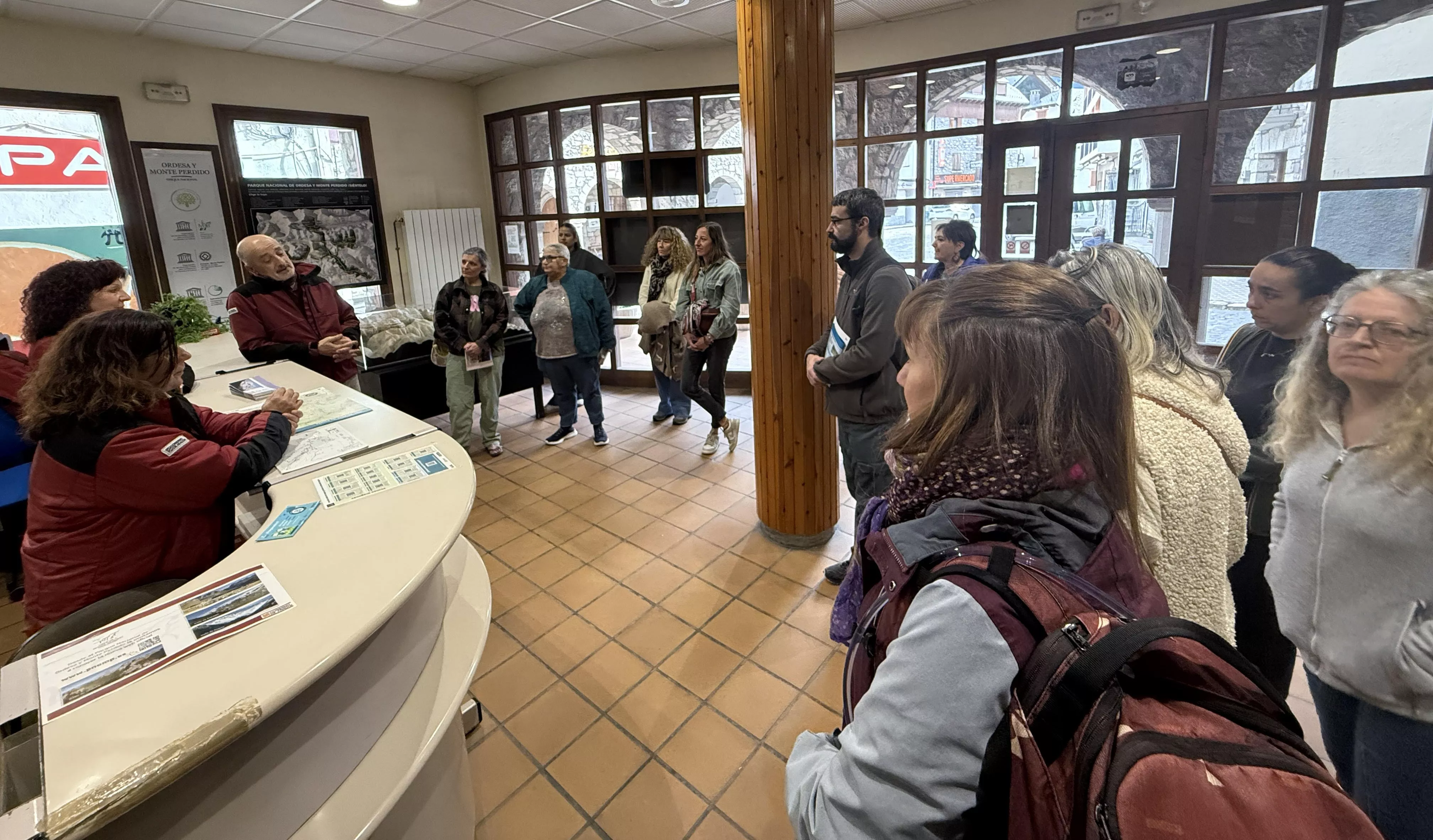 Visita oficina del parque nacional en Bielsa.