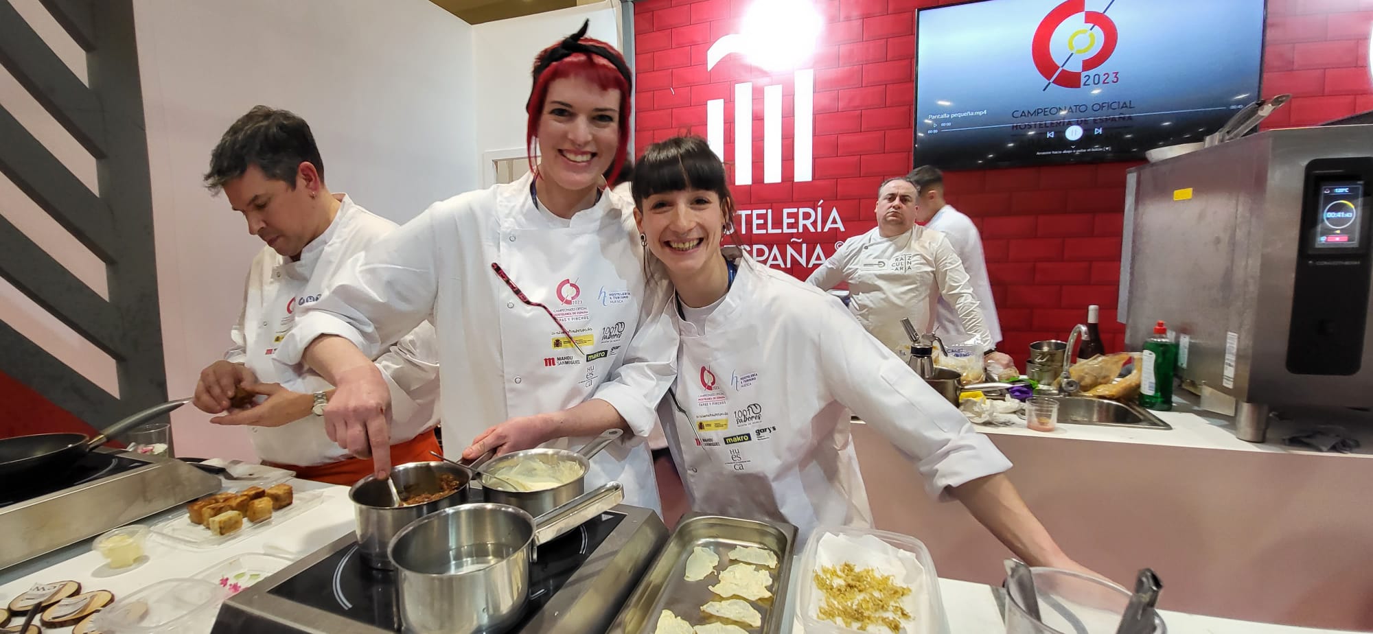 Gastronomía universal: Susana Marqueta e Iris Jordán, en el I Concurso Nacional de Tapas y Pinchos de Madrid Fusión