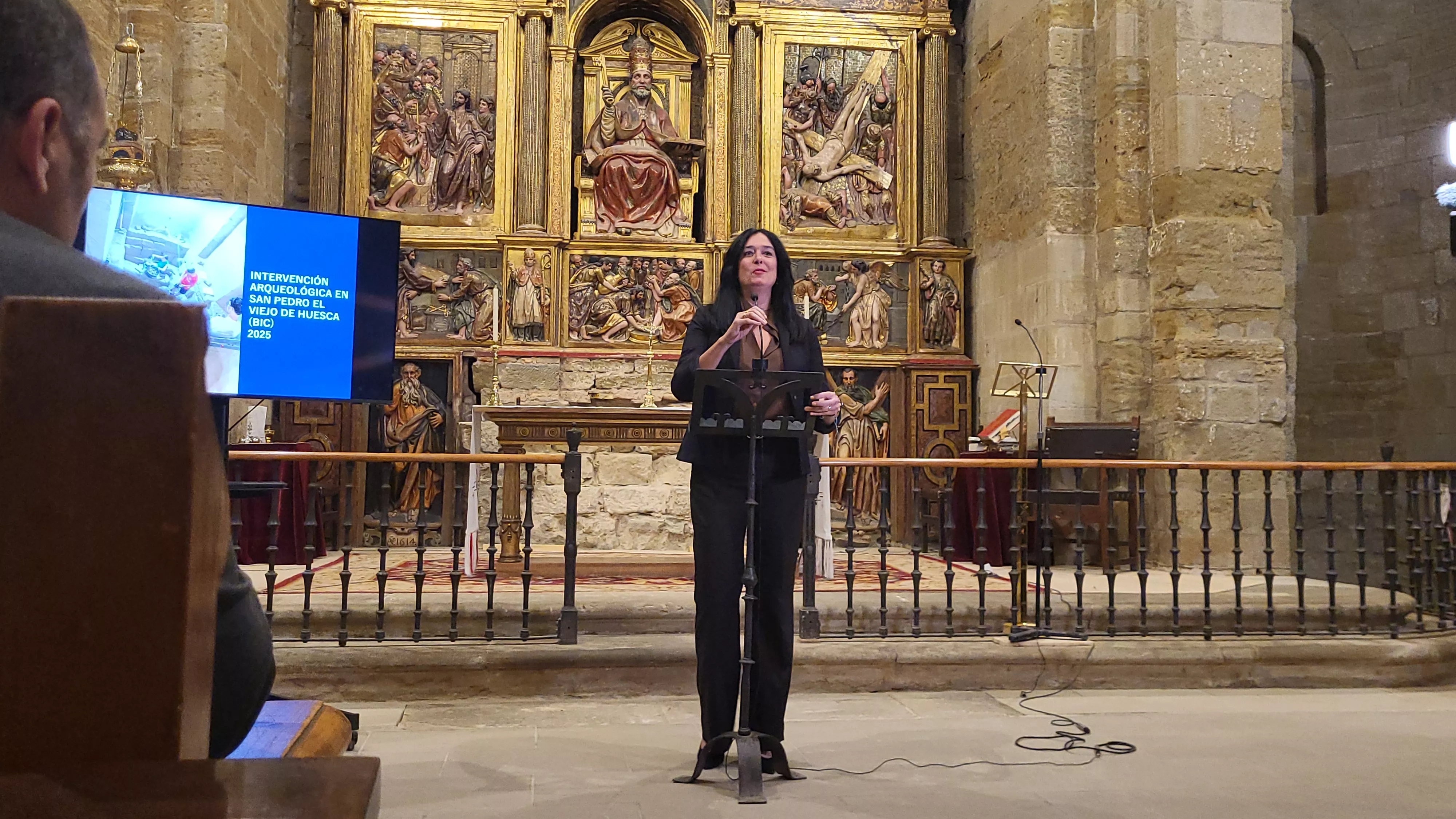 Presentación de los resultados de la excavación arqueológica en San Pedro el Viejo. Foto Mercedes Manterola