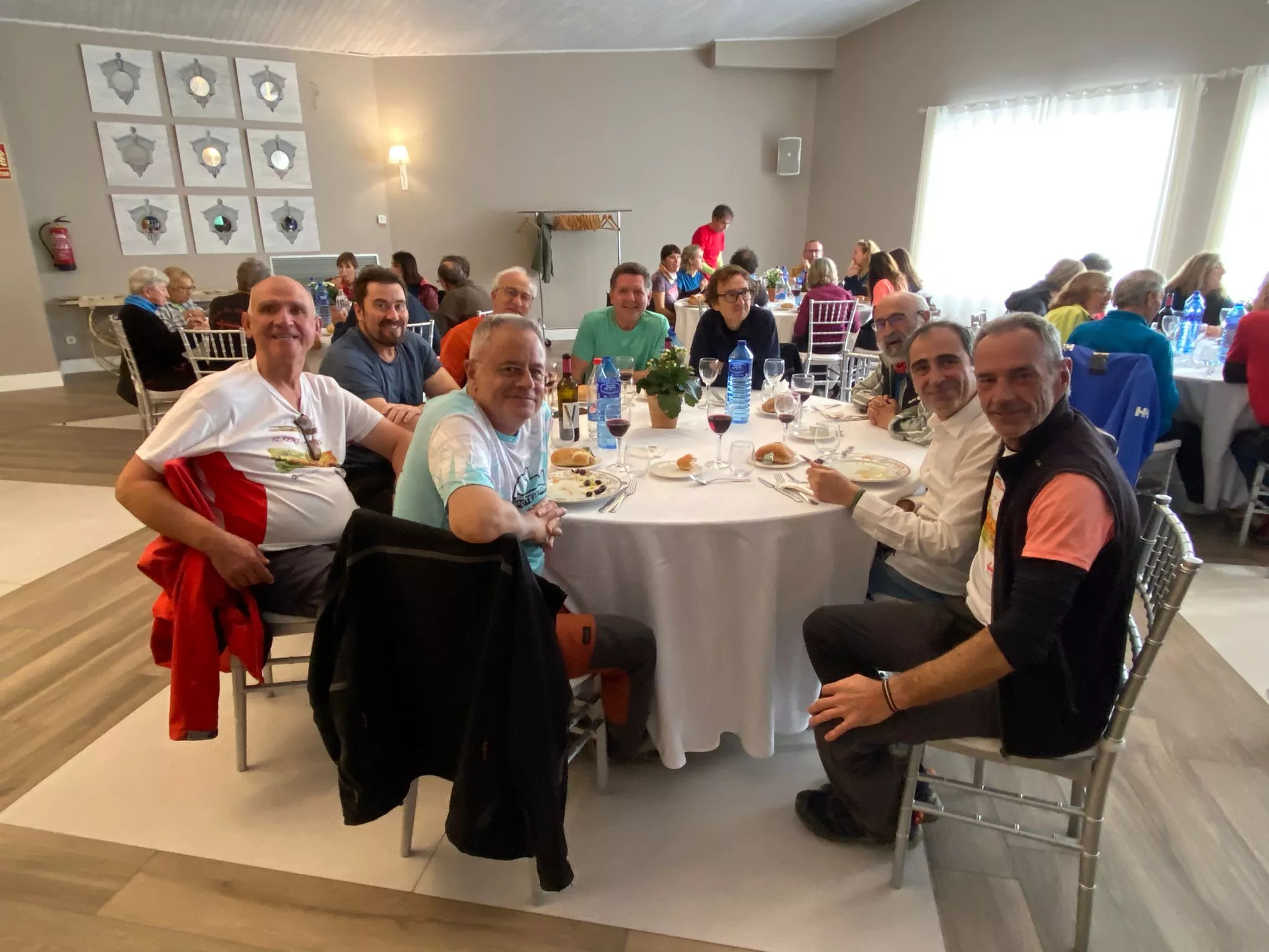 Javieres en el Reto de Santa Eulalia la Mayor y la cima de Santa Quiteria. Foto Juanlu Herrero