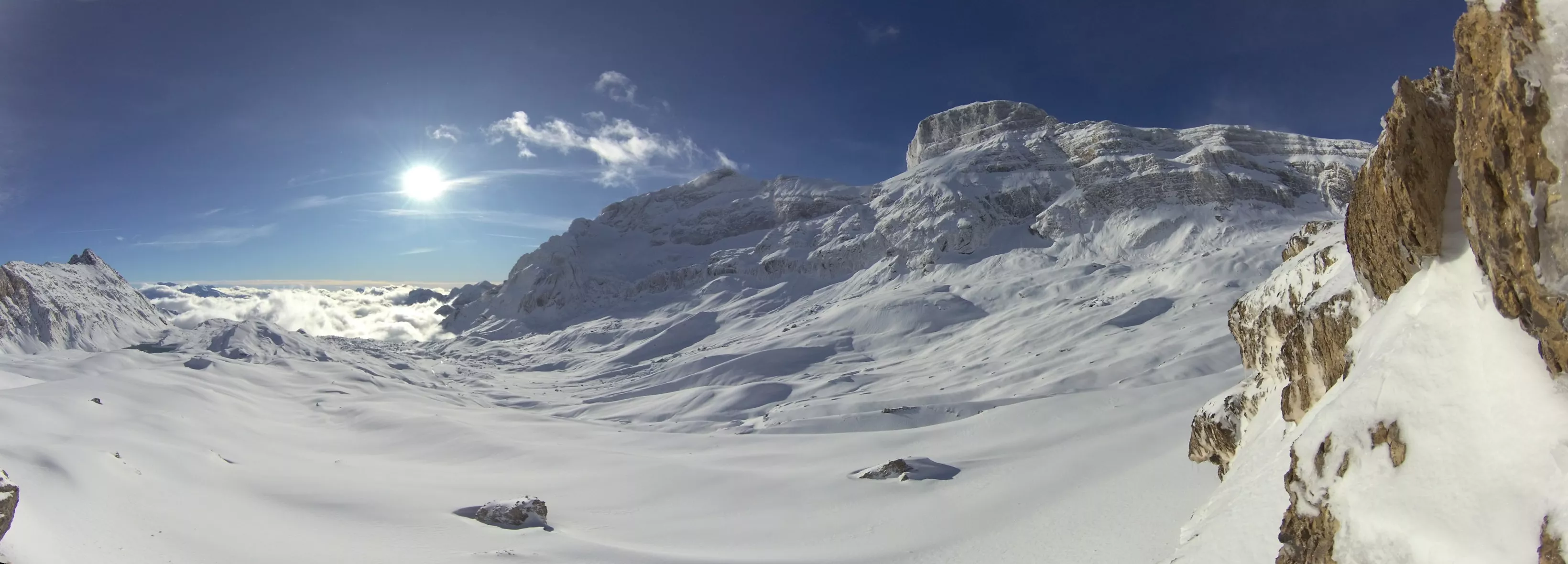 La nieve regresa al Pirineo tras un episodio de intensas precipitaciones.