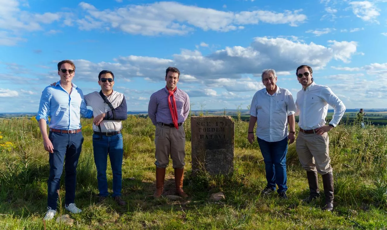 Cena oficial en el Lions Clube y visita a la región histórica del Batoví