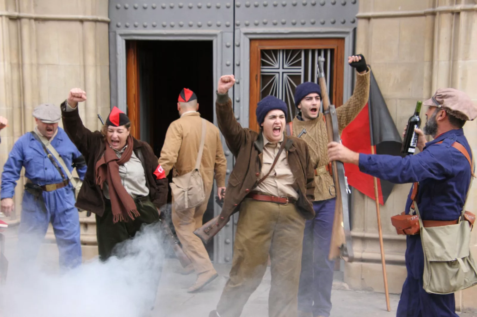 Recreación en Flix de la Batalla del Ebro. Foto Carlos Neofato Recreación en Flix de la Batalla del Ebro. Foto Carlos Neofato