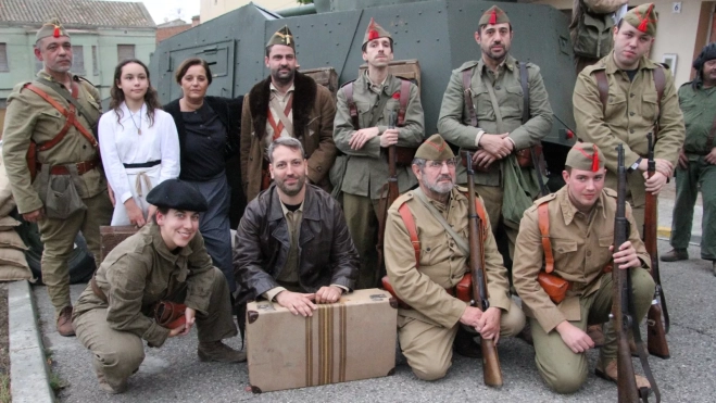 Recreación en Flix de la Batalla del Ebro. Foto Carlos Neofato Recreación en Flix de la Batalla del Ebro. Foto Carlos Neofato