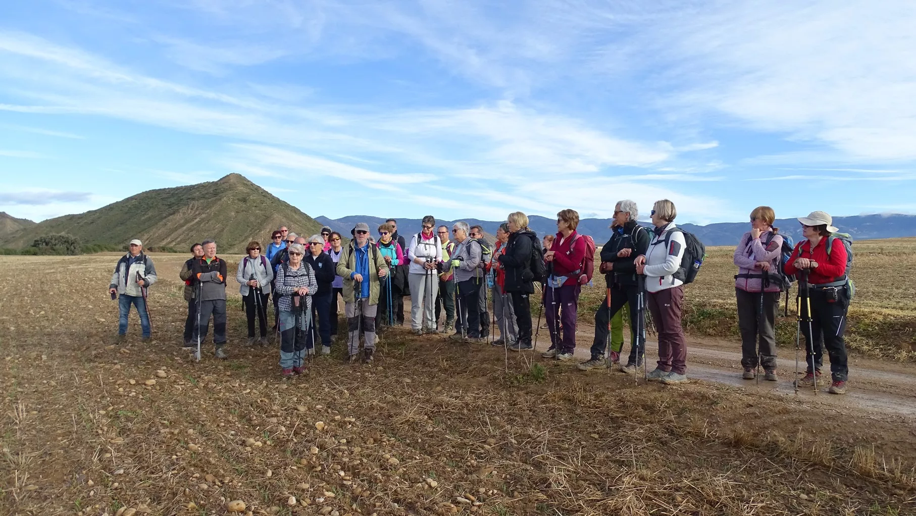 Explicaciones sobre el camino. Foto Alfredo Zazo