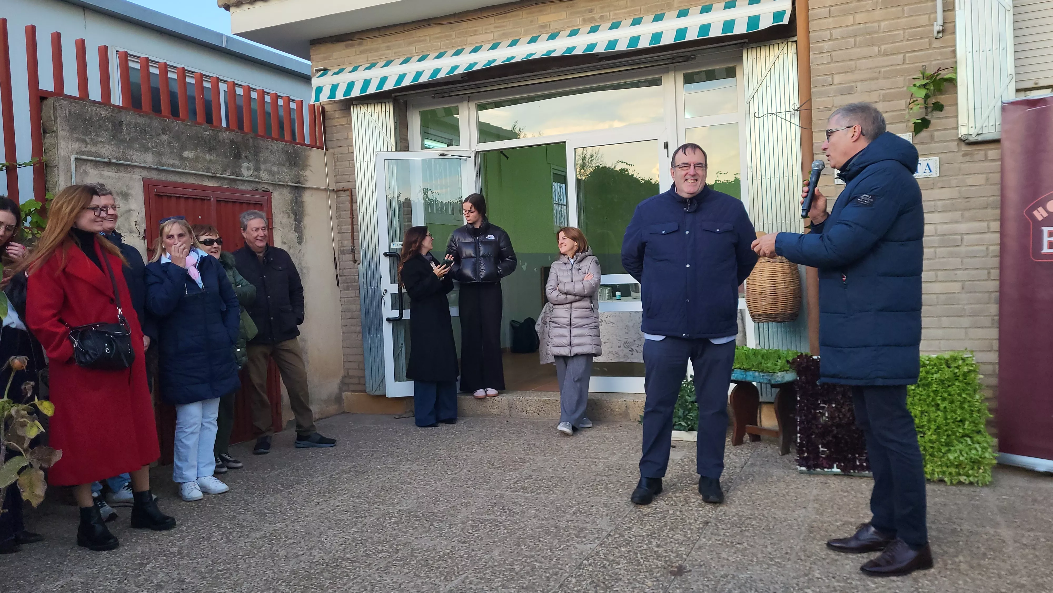 Inicio del proyecto "Hostelería de Barrio" en Huerta Barbereta. Foto Mercedes Manterola