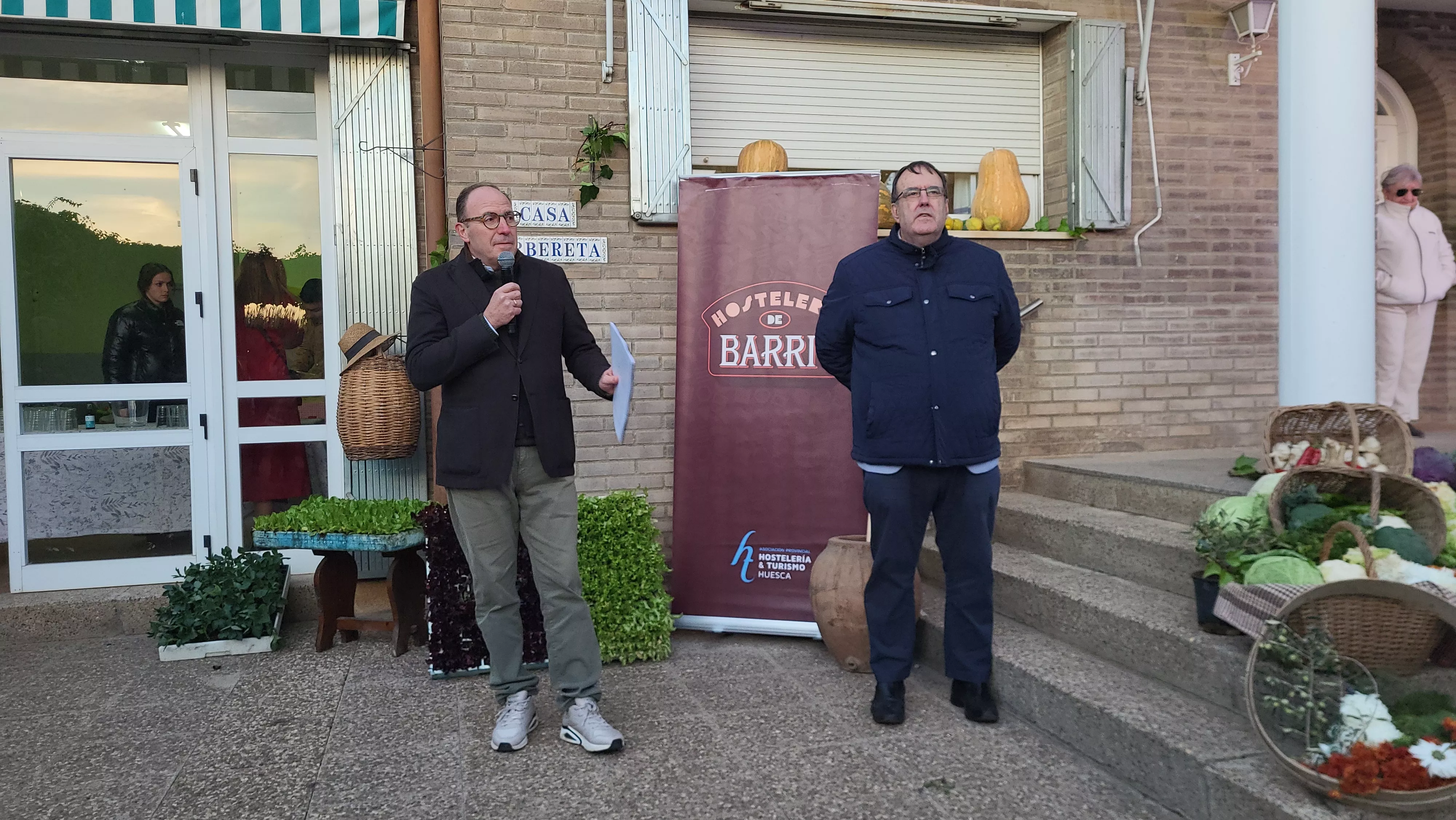 Inicio del proyecto "Hostelería de Barrio" en Huerta Barbereta. Foto Mercedes Manterola