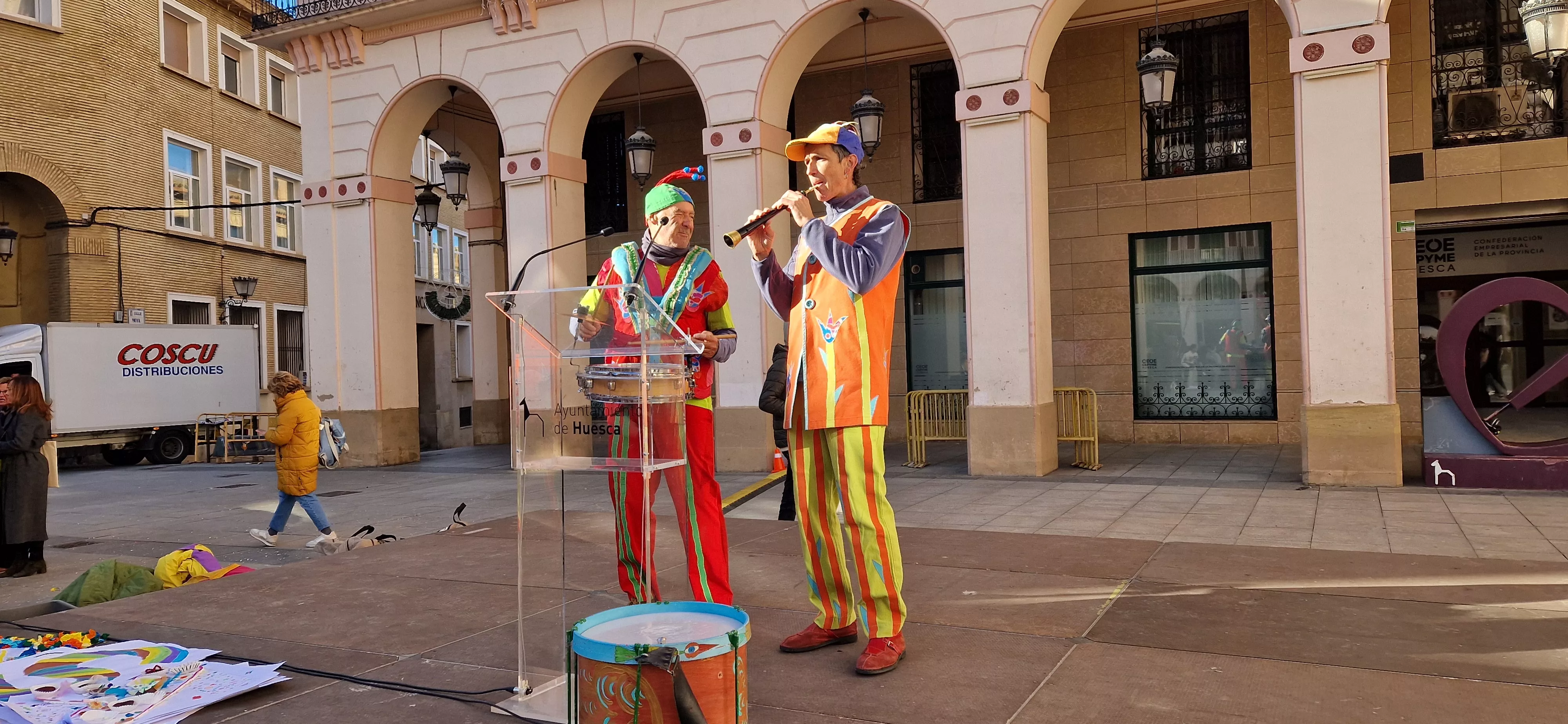 Celebración de la Convención de los Derechos del Niño en la plaza López Allué. Foto Myriam Martínez