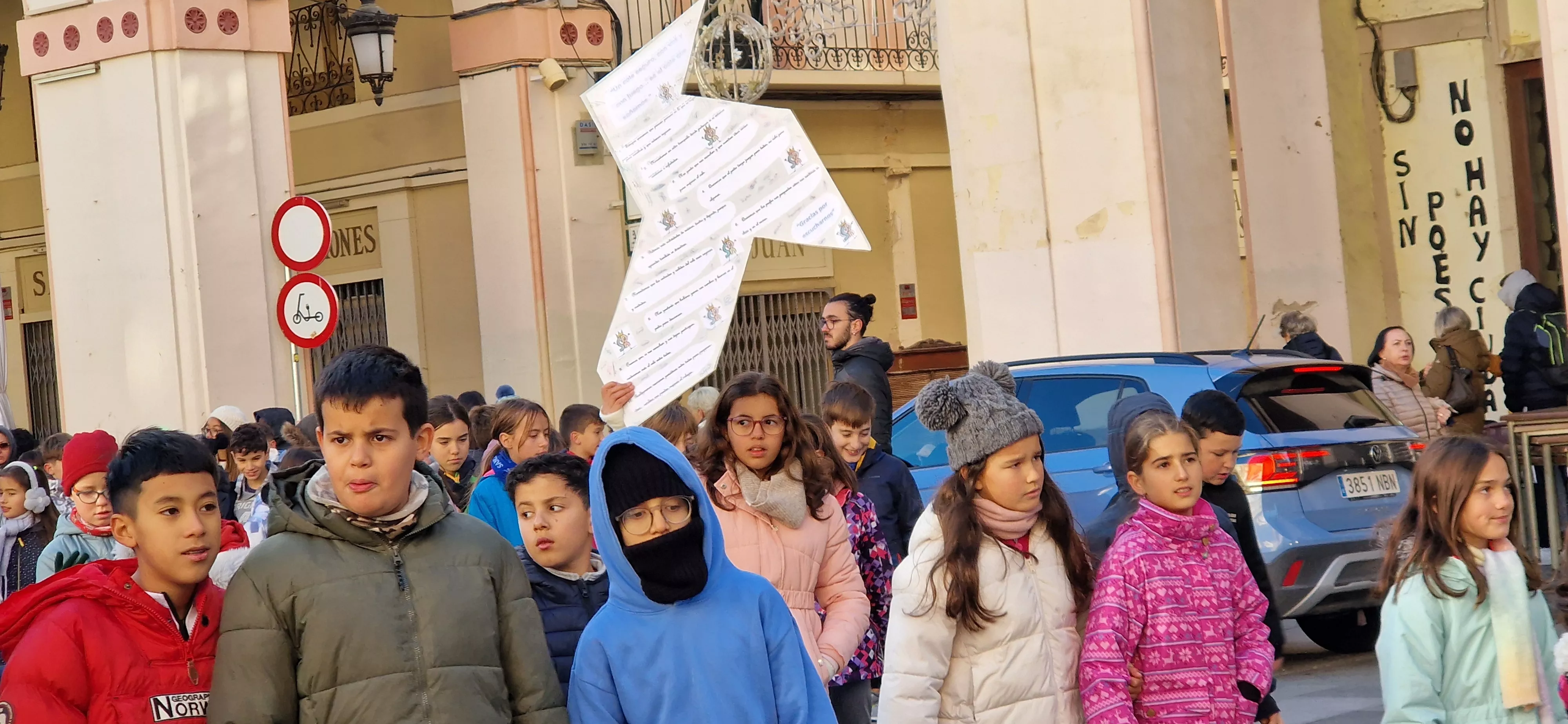 Celebración de la Convención de los Derechos del Niño en la plaza López Allué. Foto Myriam Martínez