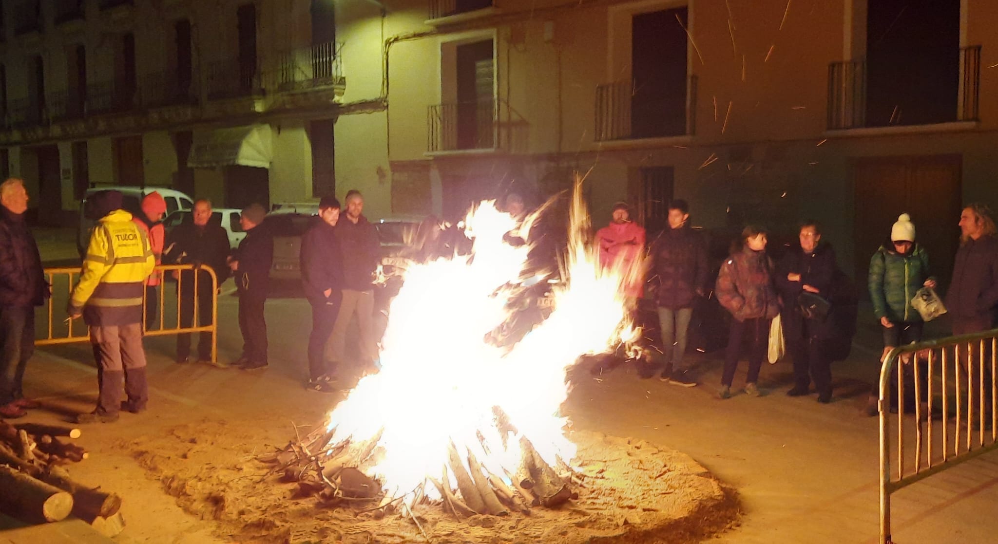Hoguera de San Pablo en Ayerbe