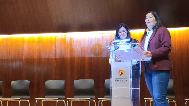 Alicia Monaj y Jara Expósito. Foto Mercedes Manterola Alicia Monaj y Jara Expósito. Foto Mercedes Manterola