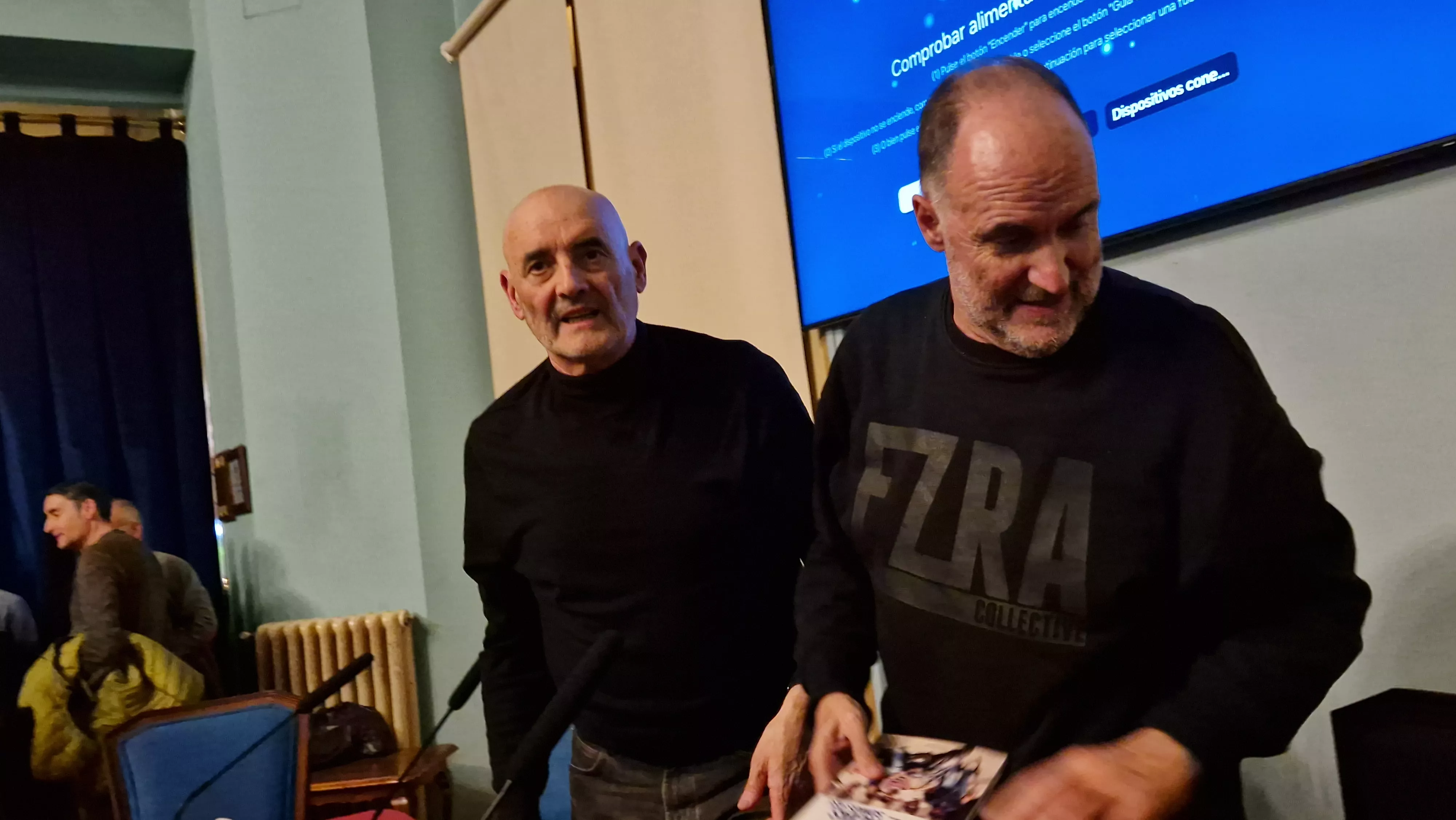 Presentación de "Los chicos de provincias somos así" de Miguel Mena sobre Los Mestizos. Foto Myriam Martínez