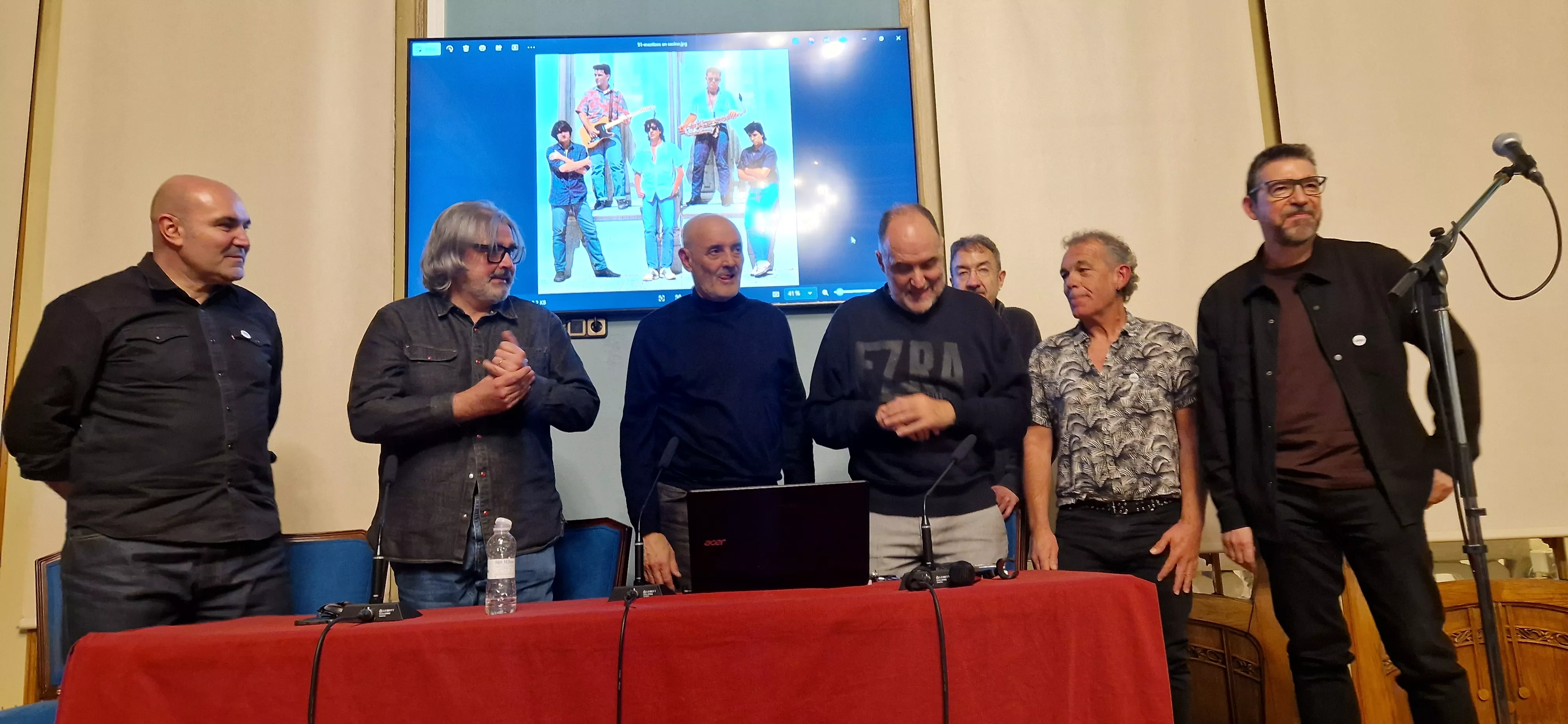 Presentación de "Los chicos de provincias somos así" de Miguel Mena sobre Los Mestizos. Foto Myriam Martínez