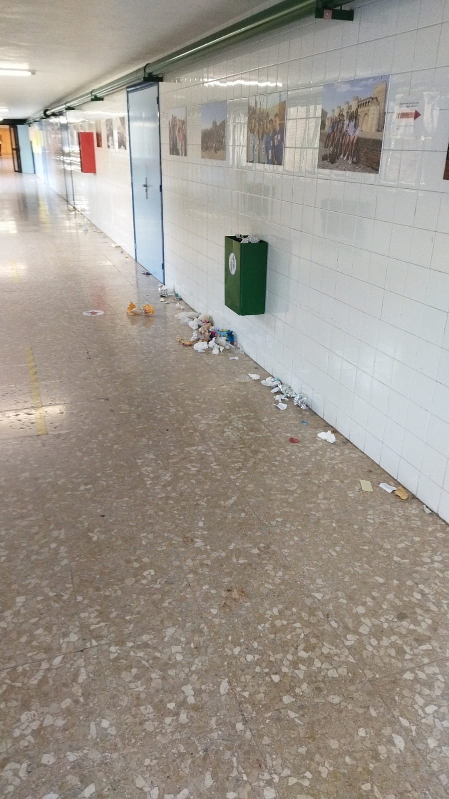 Efectos de la huelga de limpieza en el IES Pirámide y la Facultad de Ciencias de la Educación