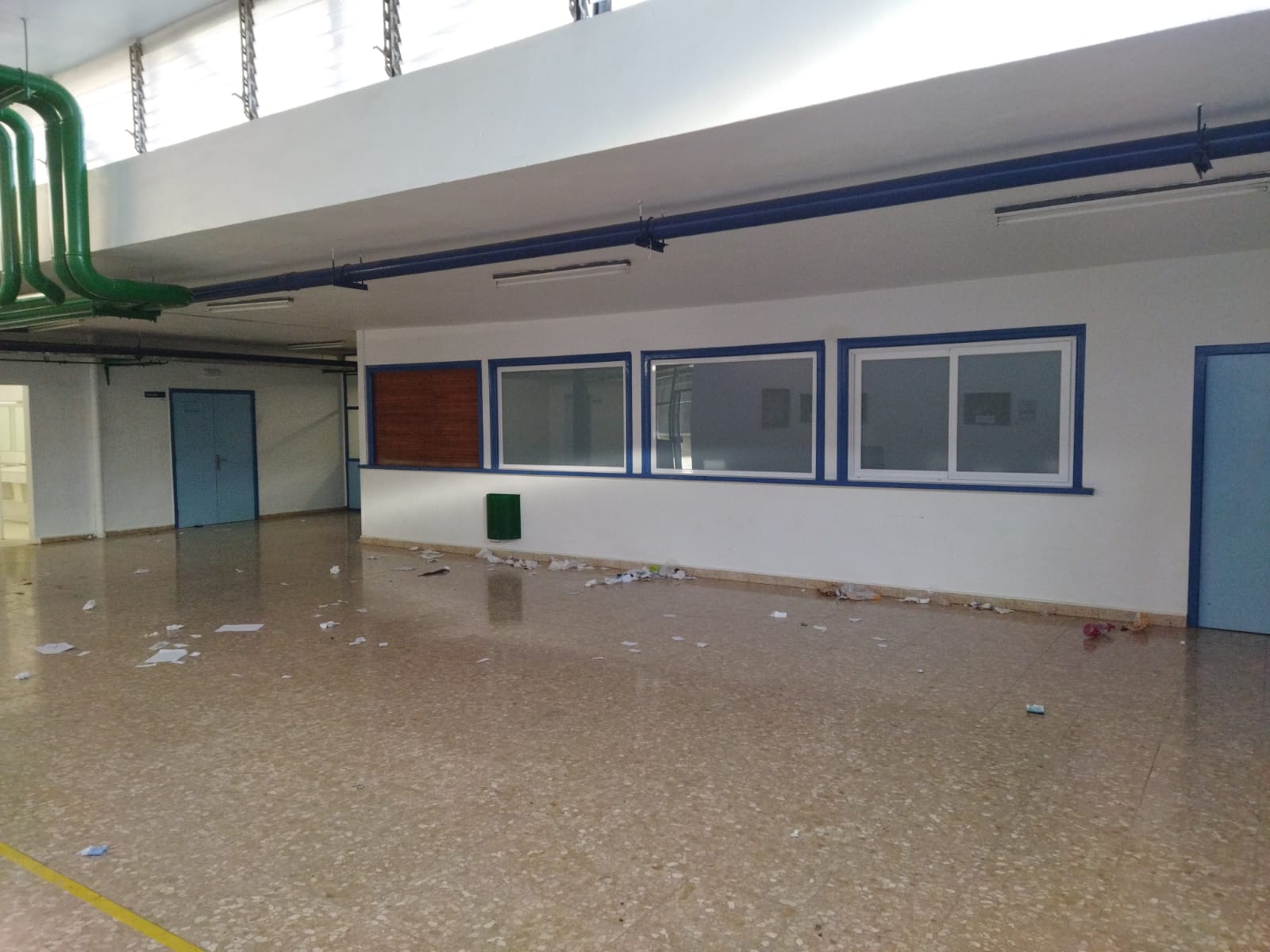 Efectos de la huelga de limpieza en el IES Pirámide y la Facultad de Ciencias de la Educación