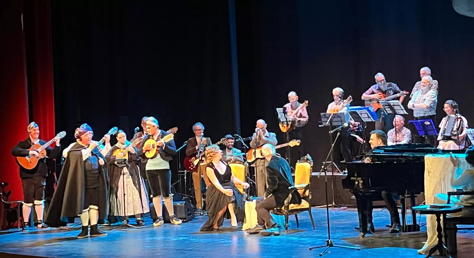 Espectáculo 'Años de Vida' en el Teatro Olimpia. Foto Mercedes Manterola