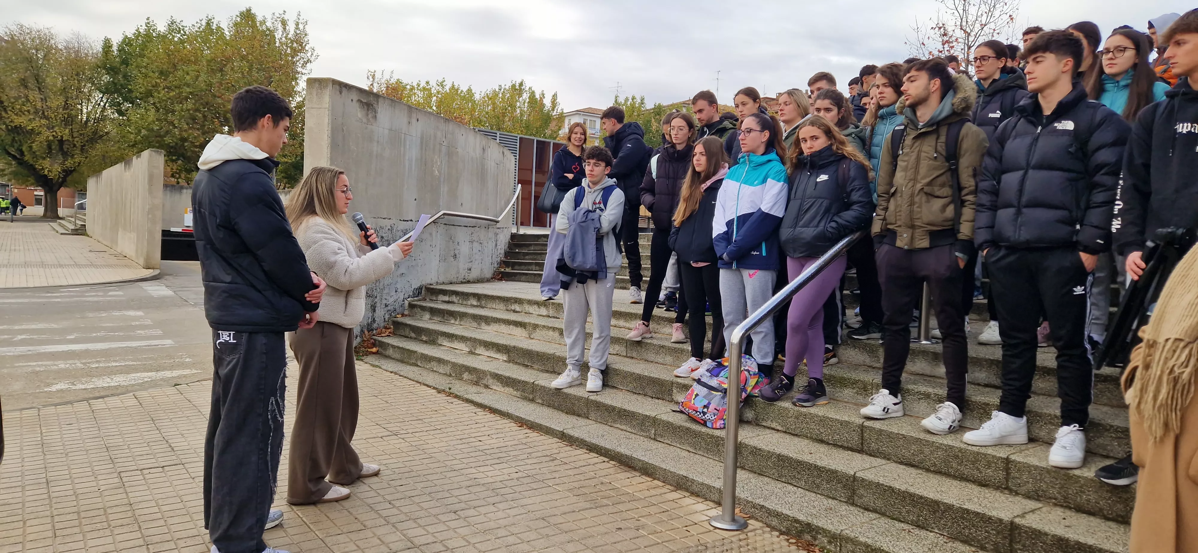 Concentración de Ciencias de la Salud y el Deporte. Foto Myriam Martínez
