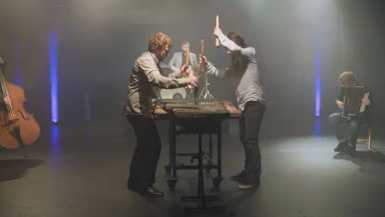 Jazz con acordeón y txalaparta. Jazz con acordeón y txalaparta.