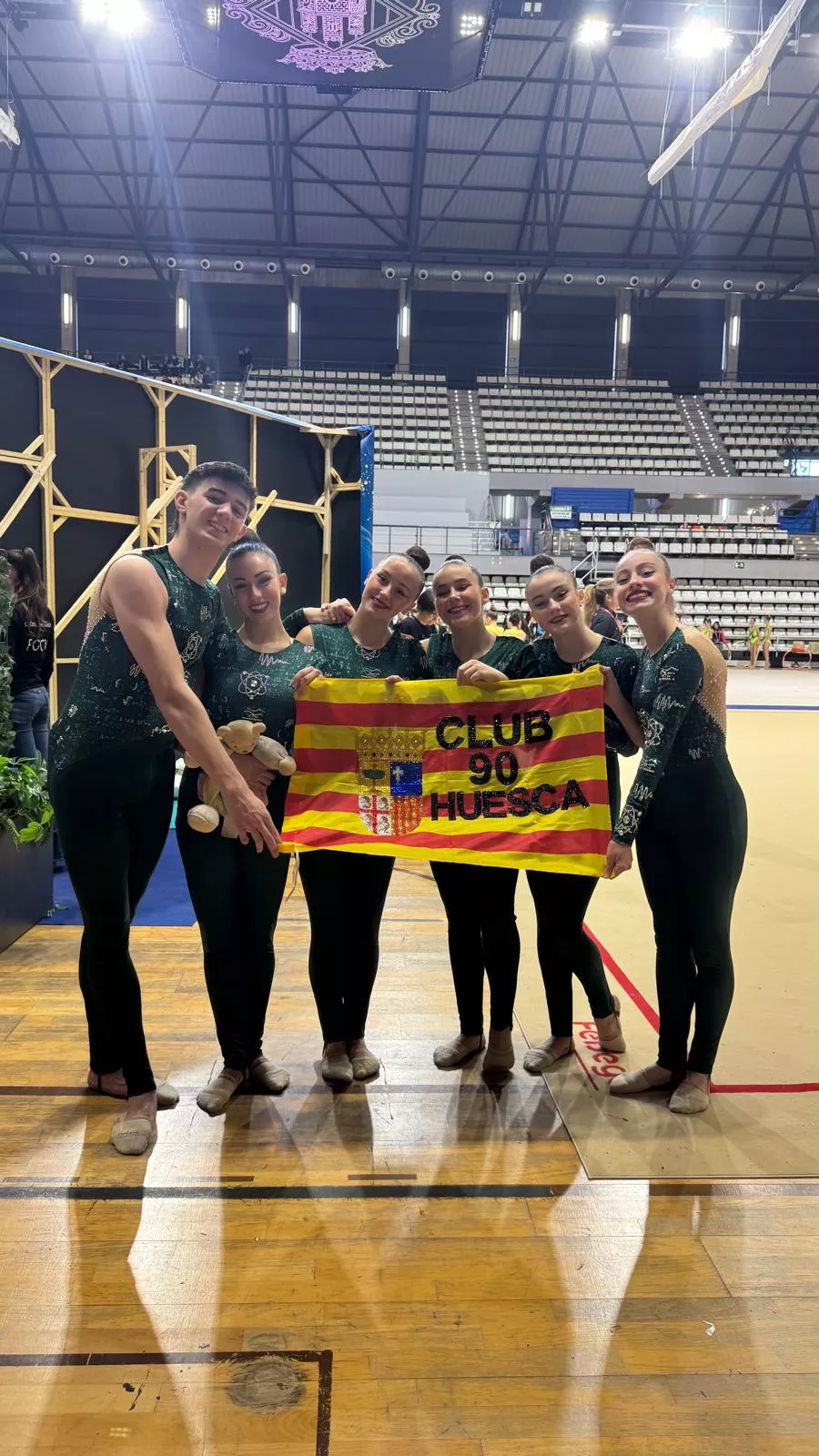 Conjunto juvenil base del Club 90 Huesca.