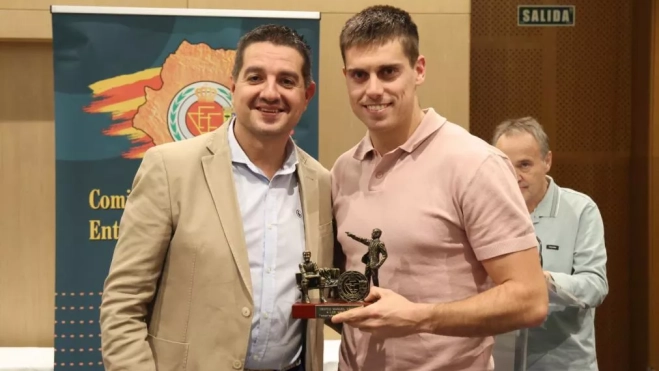 Carlos Pociello, entrenador del Binéfar Fútbol Base.