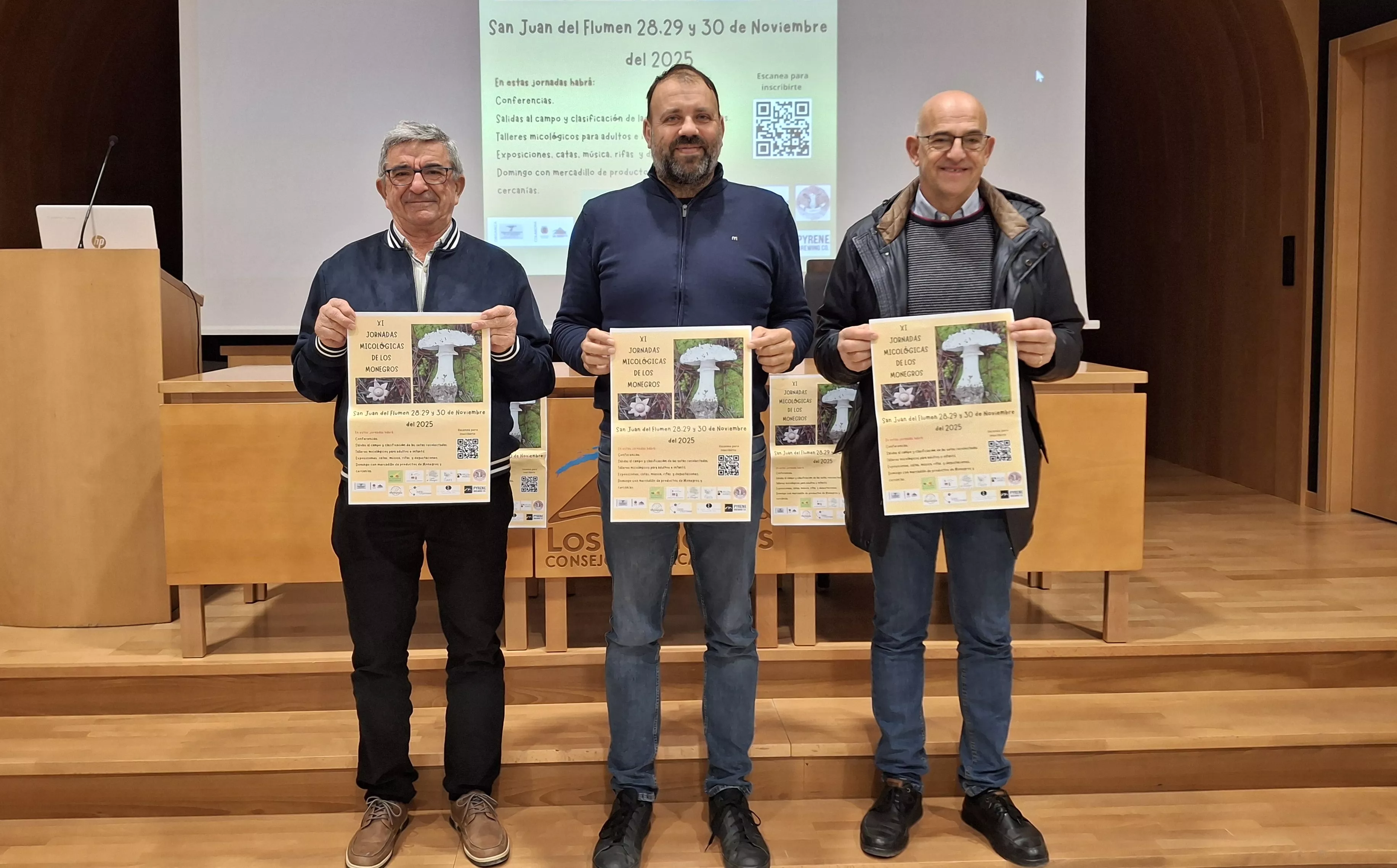 Jesús Fantova, Pedro Loscertales y Francisco Villellas han presentado las Jornadas Micológicas de Los Monegros. Jesús Fantova, Pedro Loscertales y Francisco Villellas han presentado las Jornadas Micológicas de Los Monegros.