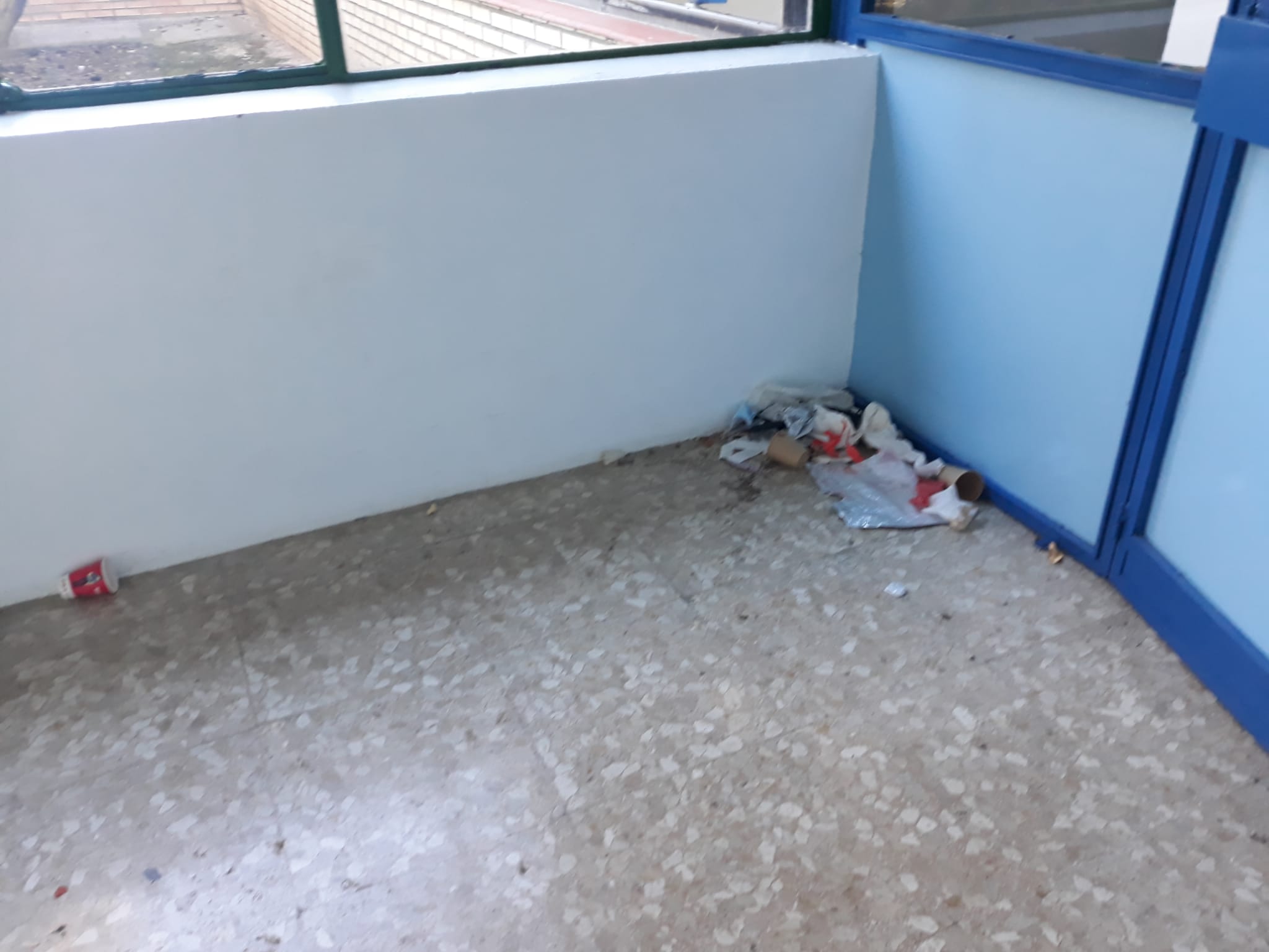 Suciedad en el IES Pirámide de Huesca