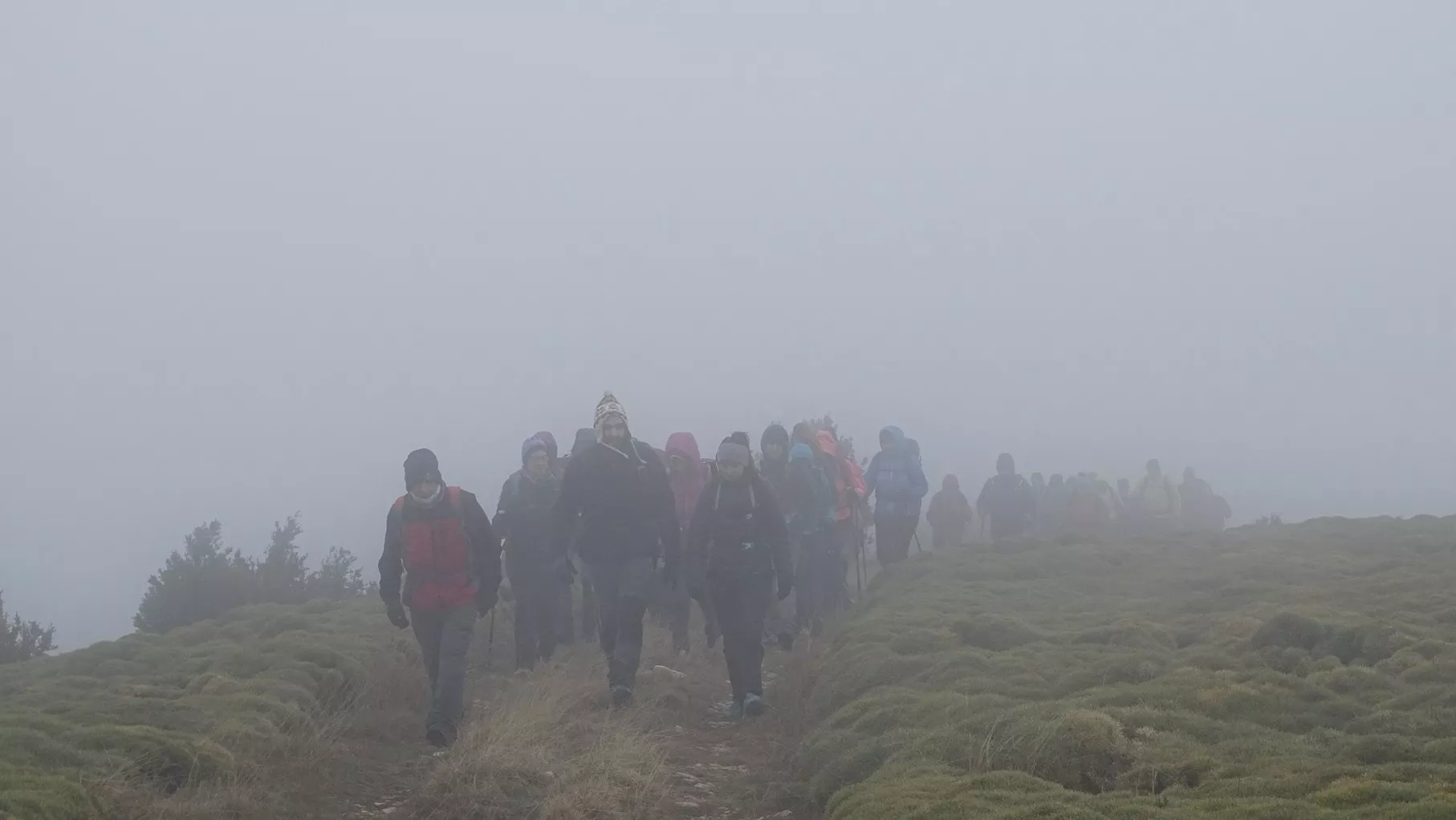 Por el cordal cimero. Foto Alfredo Zazo