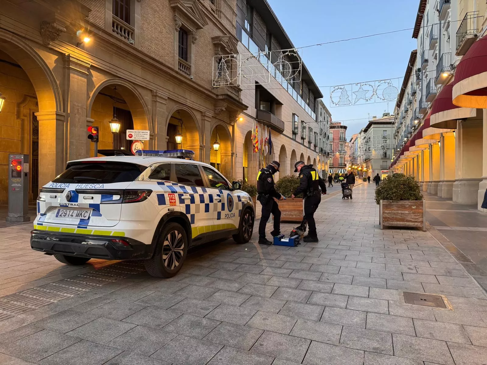 La Policía Local ha medido la velocidad y la potencia del vehículo y ha procedido a tramitar la multa. La Policía Local ha medido la velocidad y la potencia del vehículo y ha procedido a tramitar la multa.