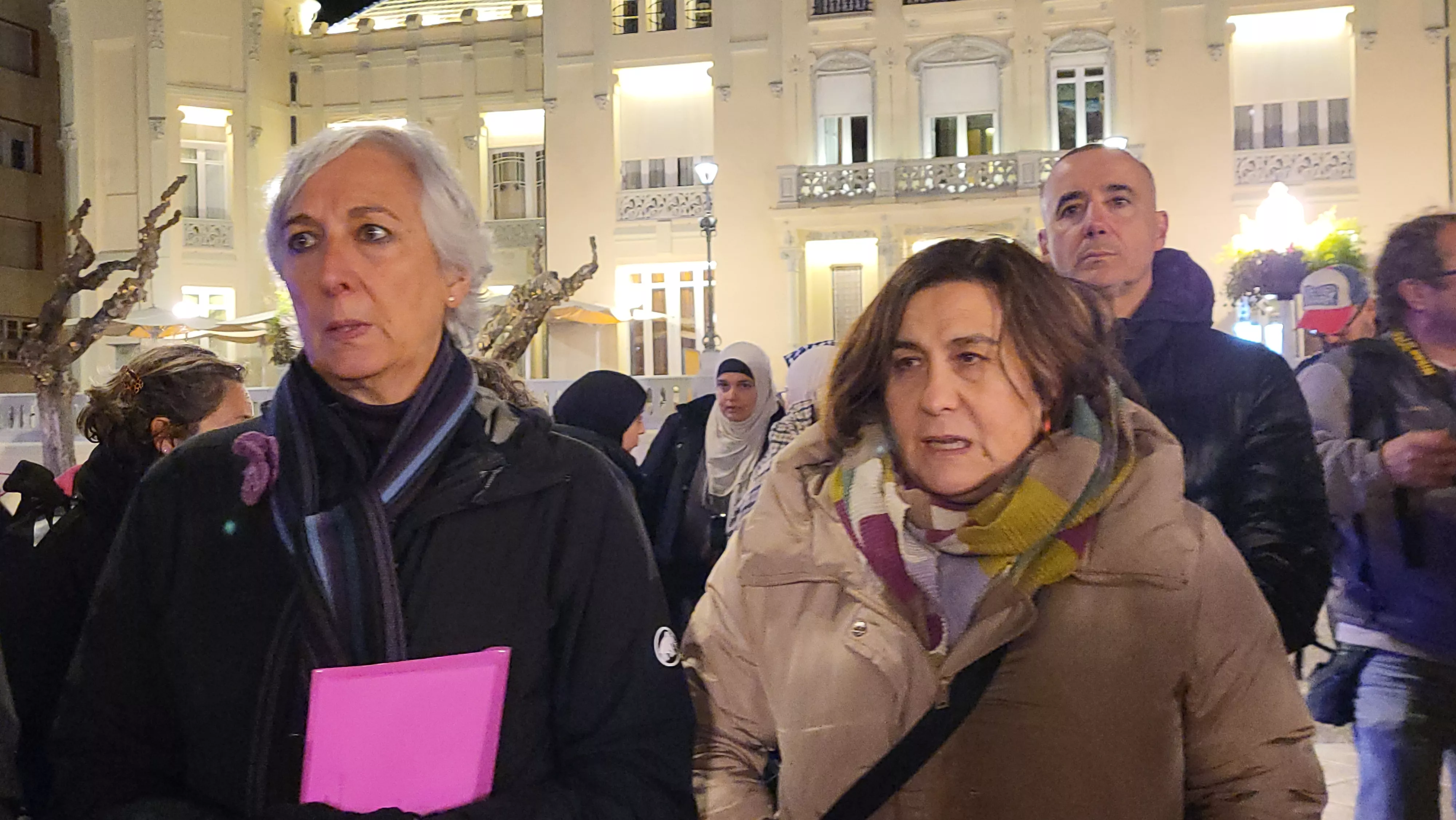 Concentración del Día Internacional contra la Violencia contra las Mujeres en Huesca. Foto Mercedes Manterola