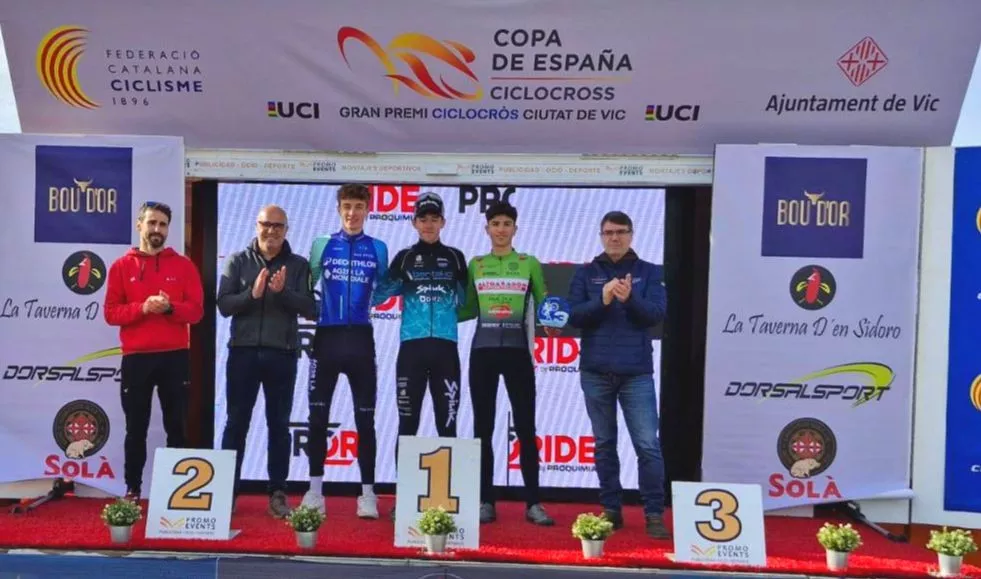 El junior Axel Roy cosechó un nuevo éxito para el Huesca La Magia en el máximo torneo nacional.