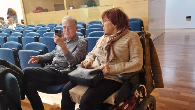 En primer término, Concha Lisa. Foto Myriam Martínez