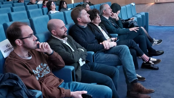 Primera fila de público en la Fundación Ibercaja Primera fila de público en la Fundación Ibercaja