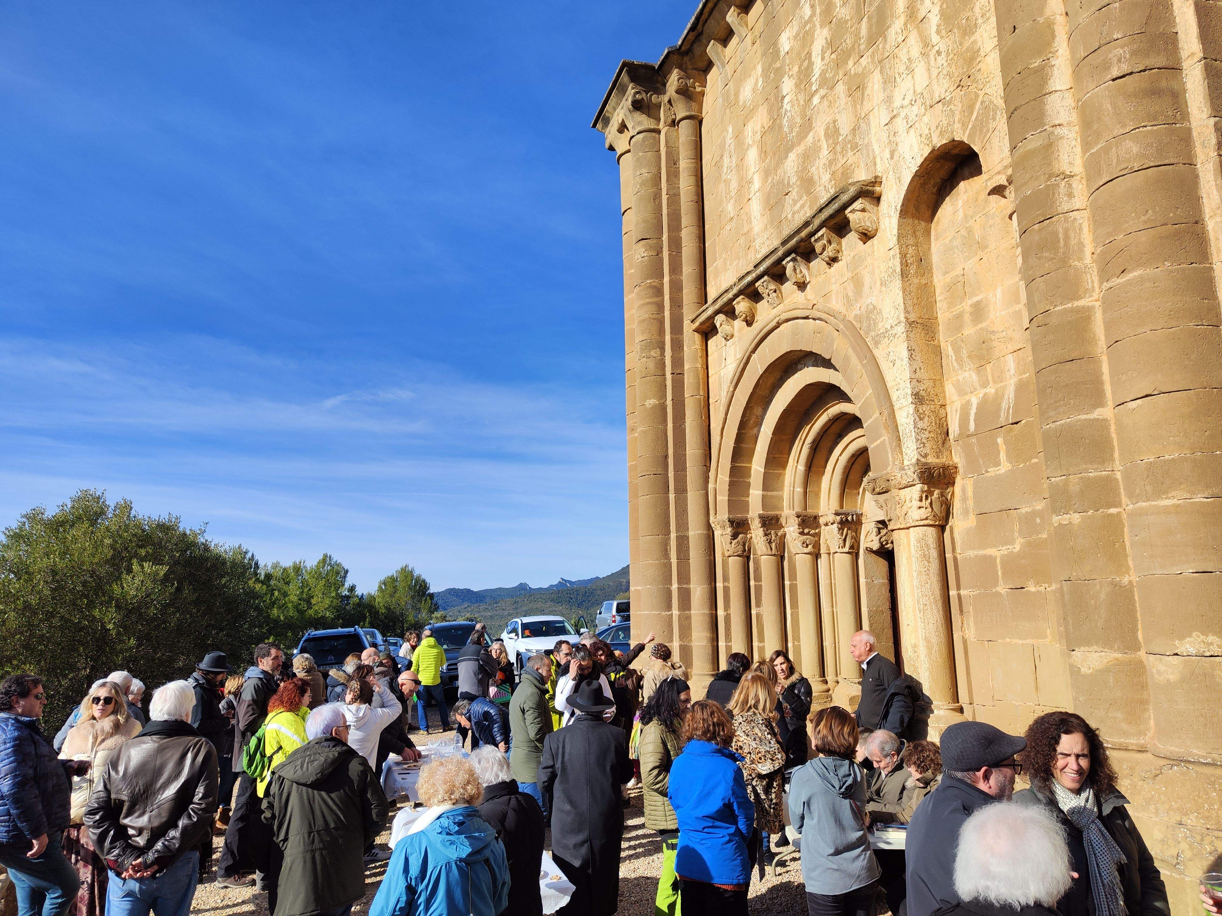 Presentación del libro Berta, Reina de los Mallos, en la Iglesia de Agüero 