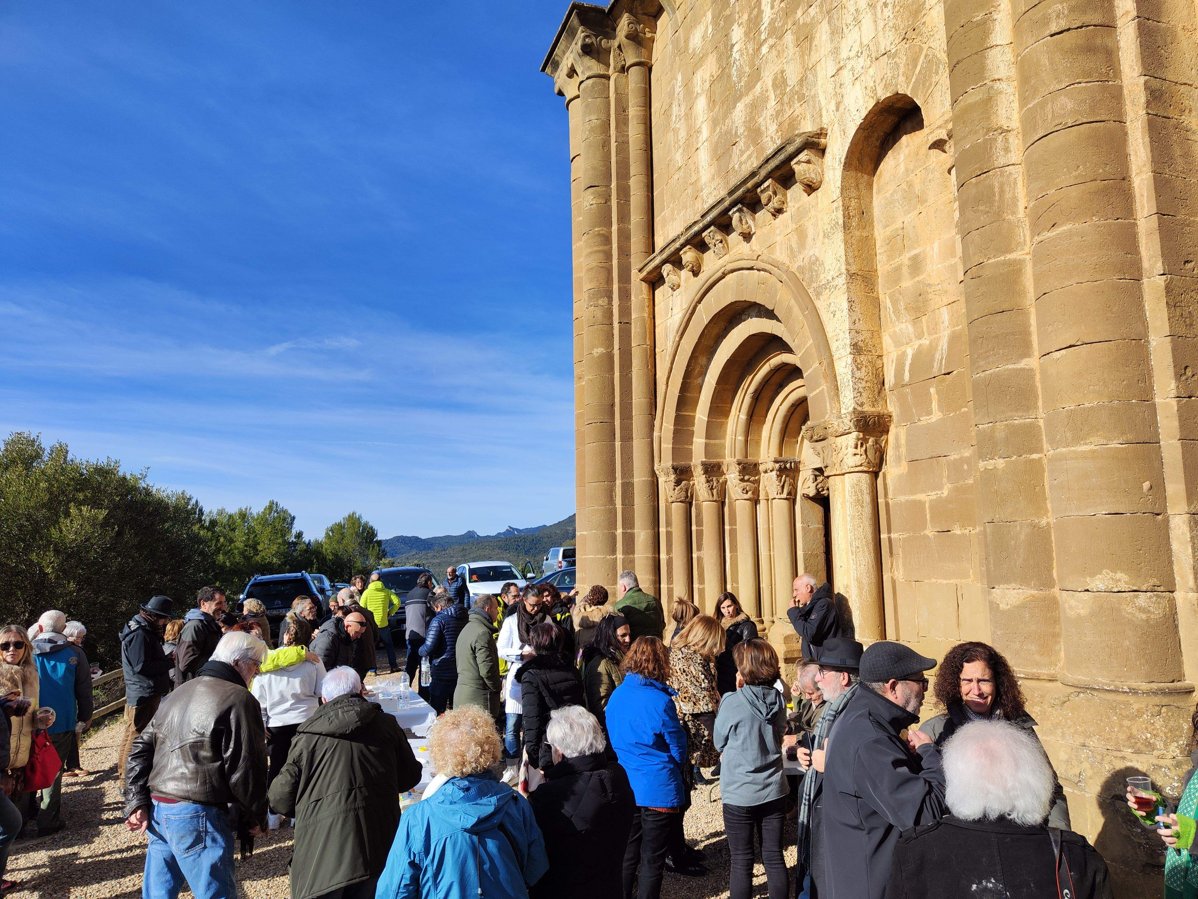 Presentación del libro Berta, Reina de los Mallos, en la Iglesia de Agüero 