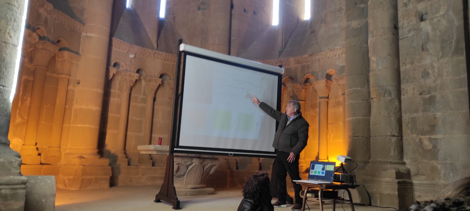 Presentación del libro Berta, Reina de los Mallos, en la Iglesia de Agüero 
