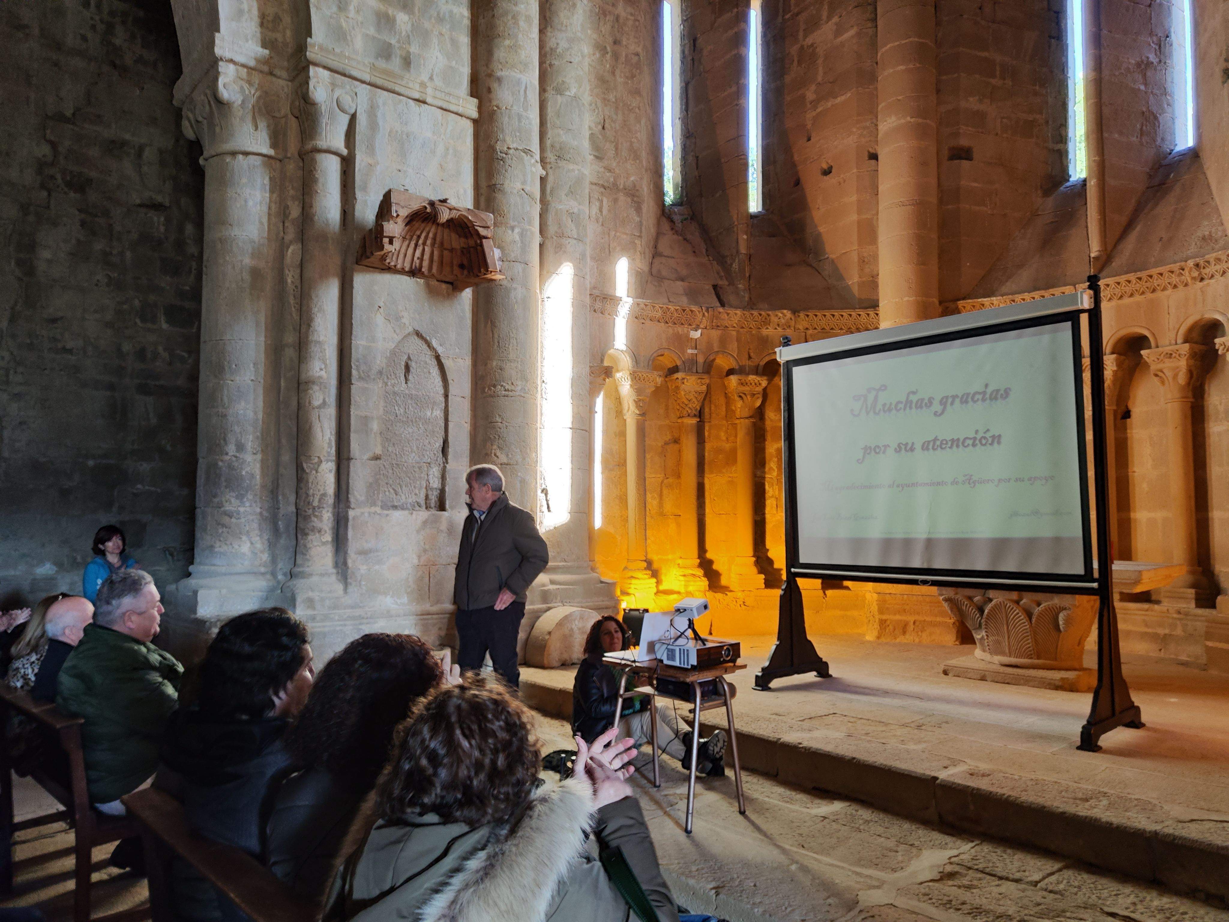 Presentación del libro Berta, Reina de los Mallos, en la Iglesia de Agüero 