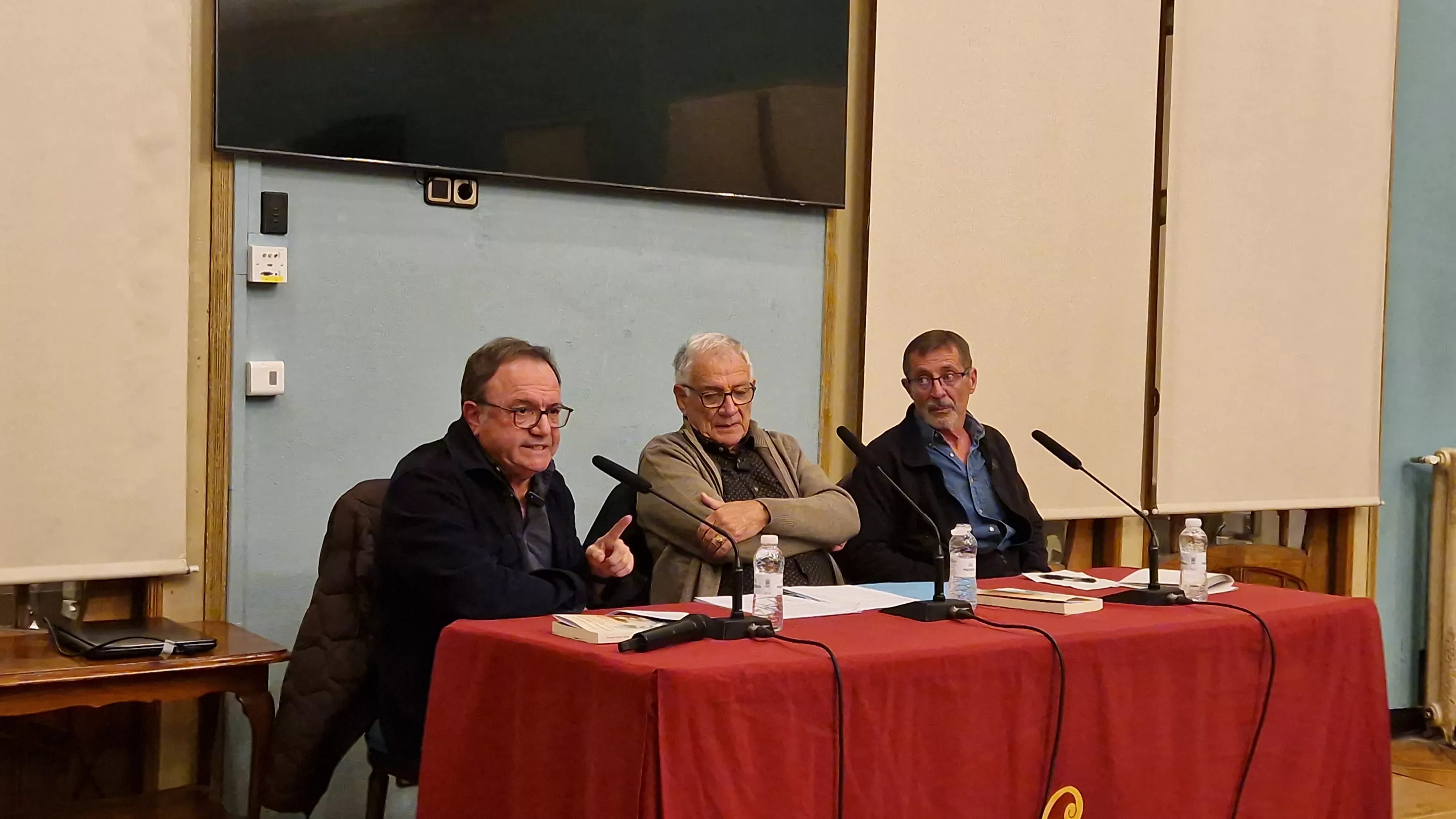 José Domingo Dueñas, José María Azpíroz y Sergio Sarría. Foto Myriam Martínez