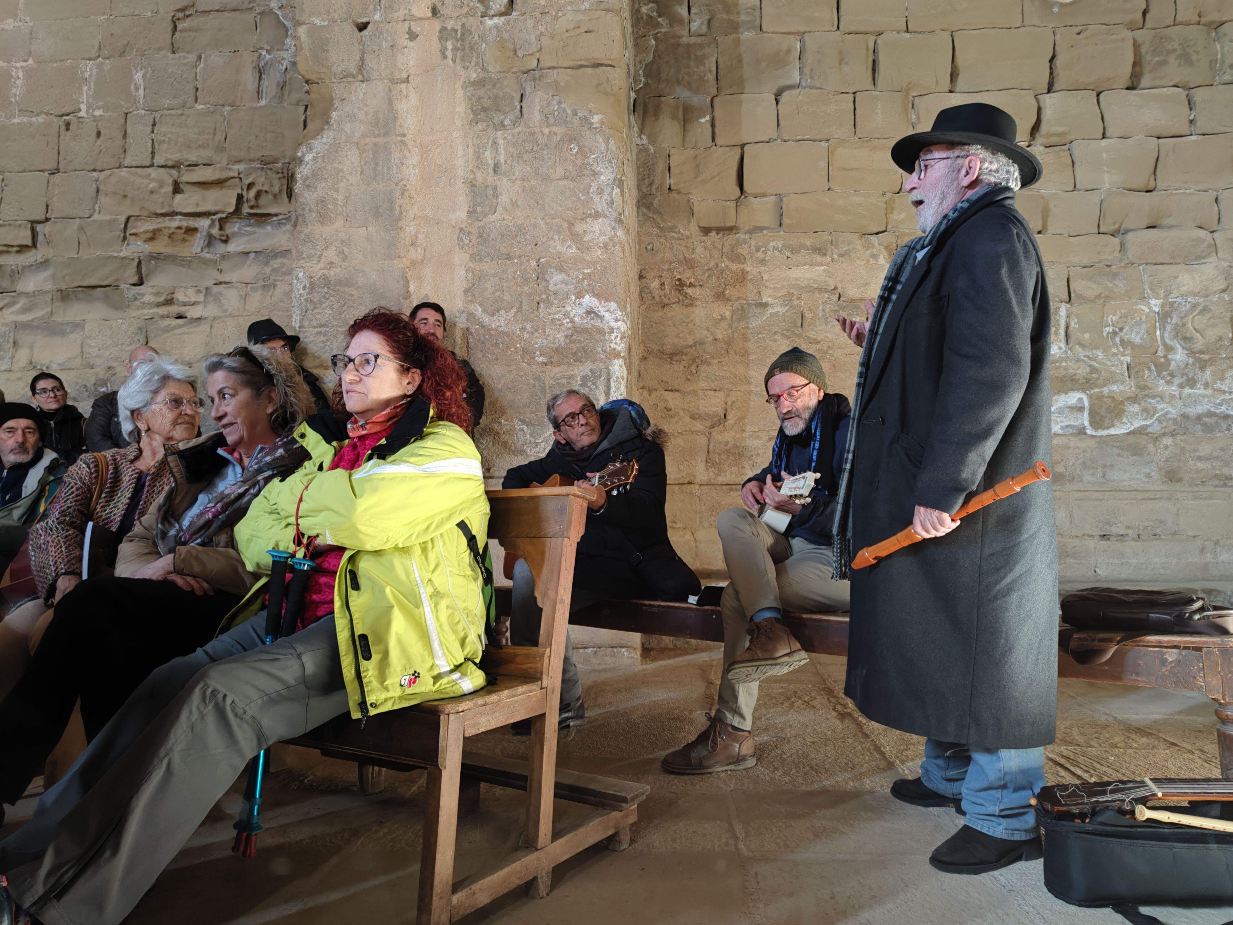 Presentación del libro Berta, Reina de los Mallos, en la Iglesia de Agüero 