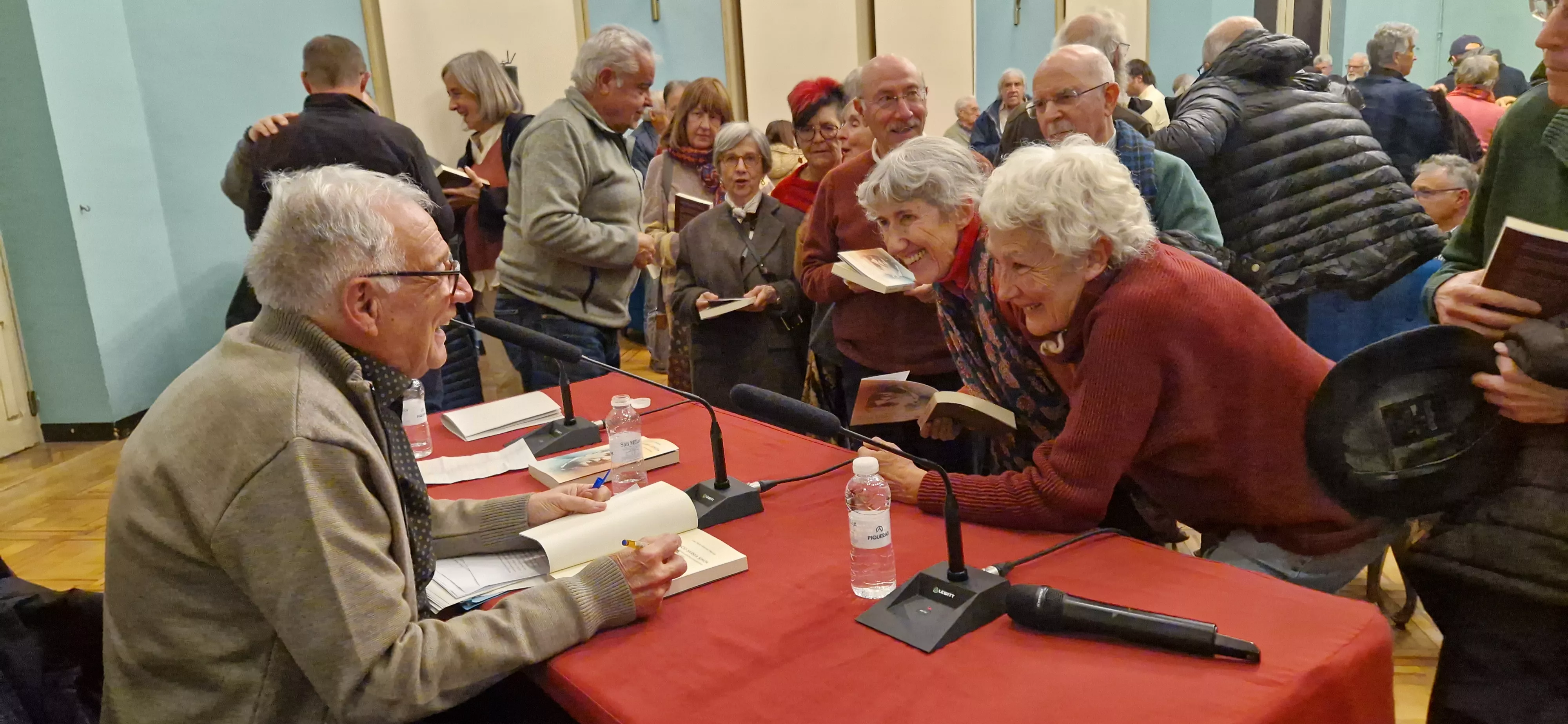 Presentación del libro Venancio Sarría Simón de José María Azpíroz. Foto Myriam Martínez