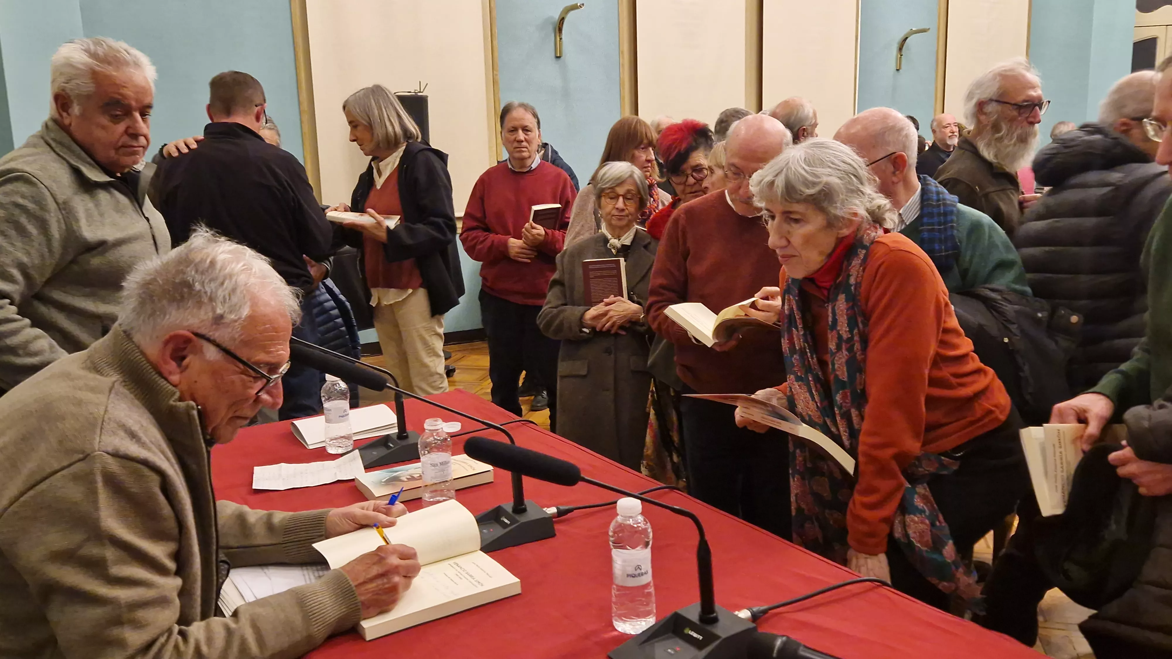 Presentación del libro Venancio Sarría Simón de José María Azpíroz. Foto Myriam Martínez