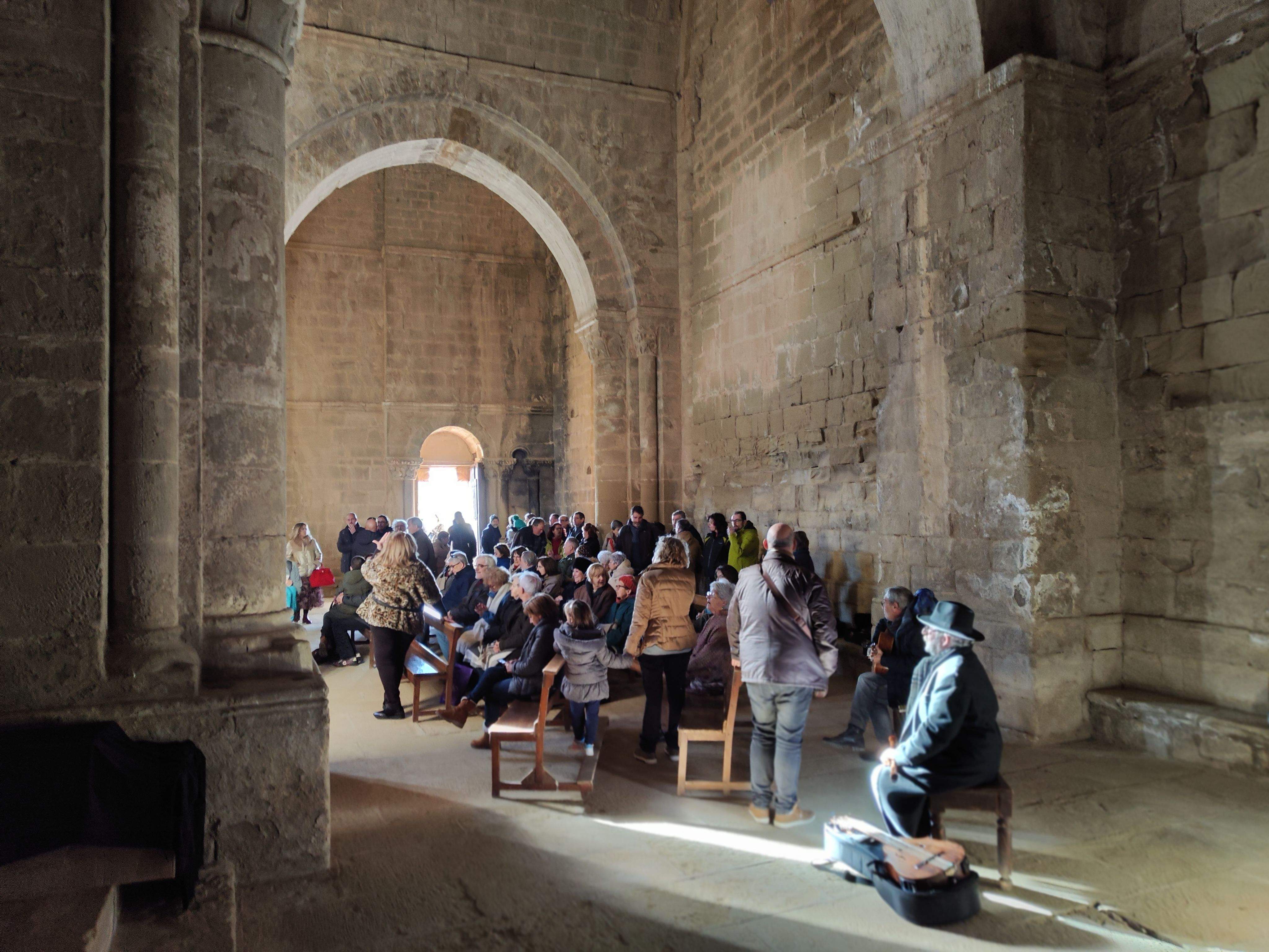Presentación del libro Berta, Reina de los Mallos, en la Iglesia de Agüero 