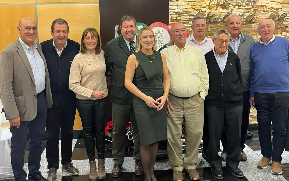 Todas las Insignias de Oro de Montañeros de Aragón Barbastro Todas las Insignias de Oro de Montañeros de Aragón Barbastro