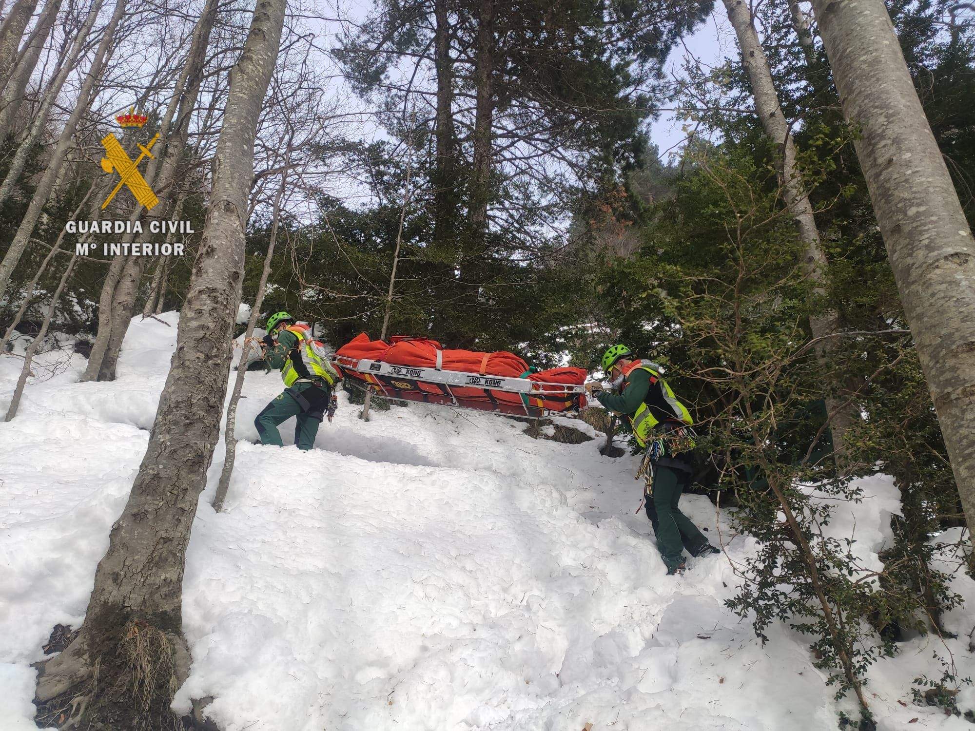 Rescate de la Guardia Civil en unas duras condiciones