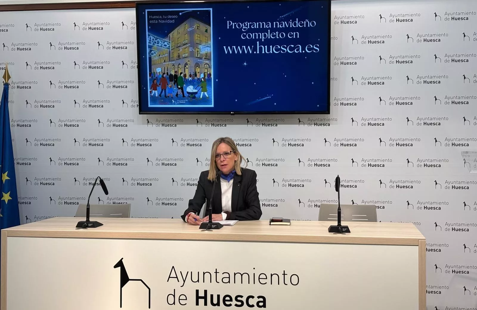 Nuria Mur en la presentación del programa de Navidad de Huesca.